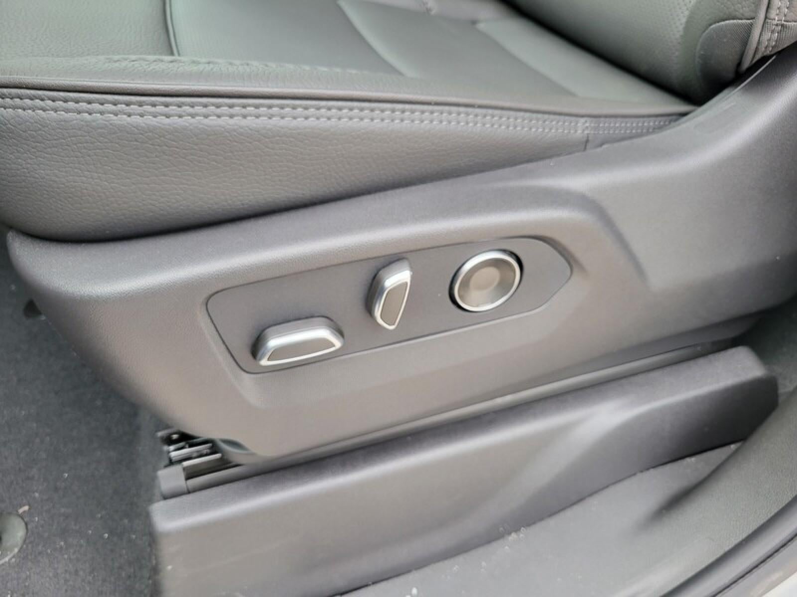 2026 GMC Sierra 3500 HD Crew Cab Long Box 4-Wheel Drive Denali