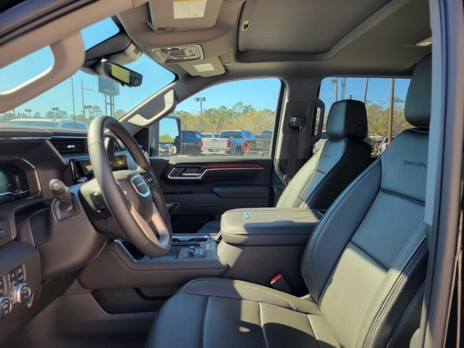 2025 GMC Sierra 3500 HD Crew Cab Standard Box 4-Wheel Drive Denali