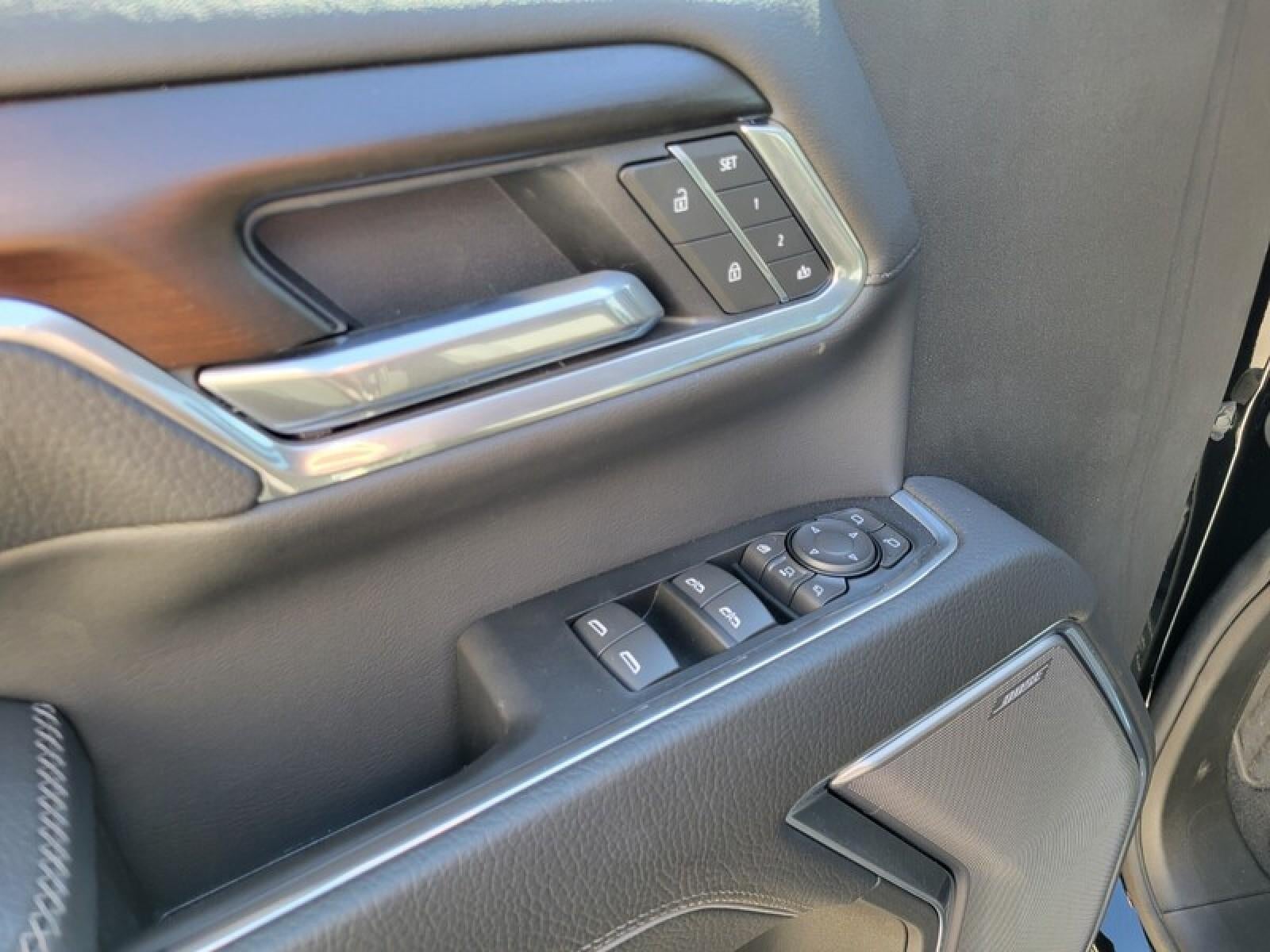 2025 GMC Sierra 3500 HD Crew Cab Standard Box 4-Wheel Drive Denali