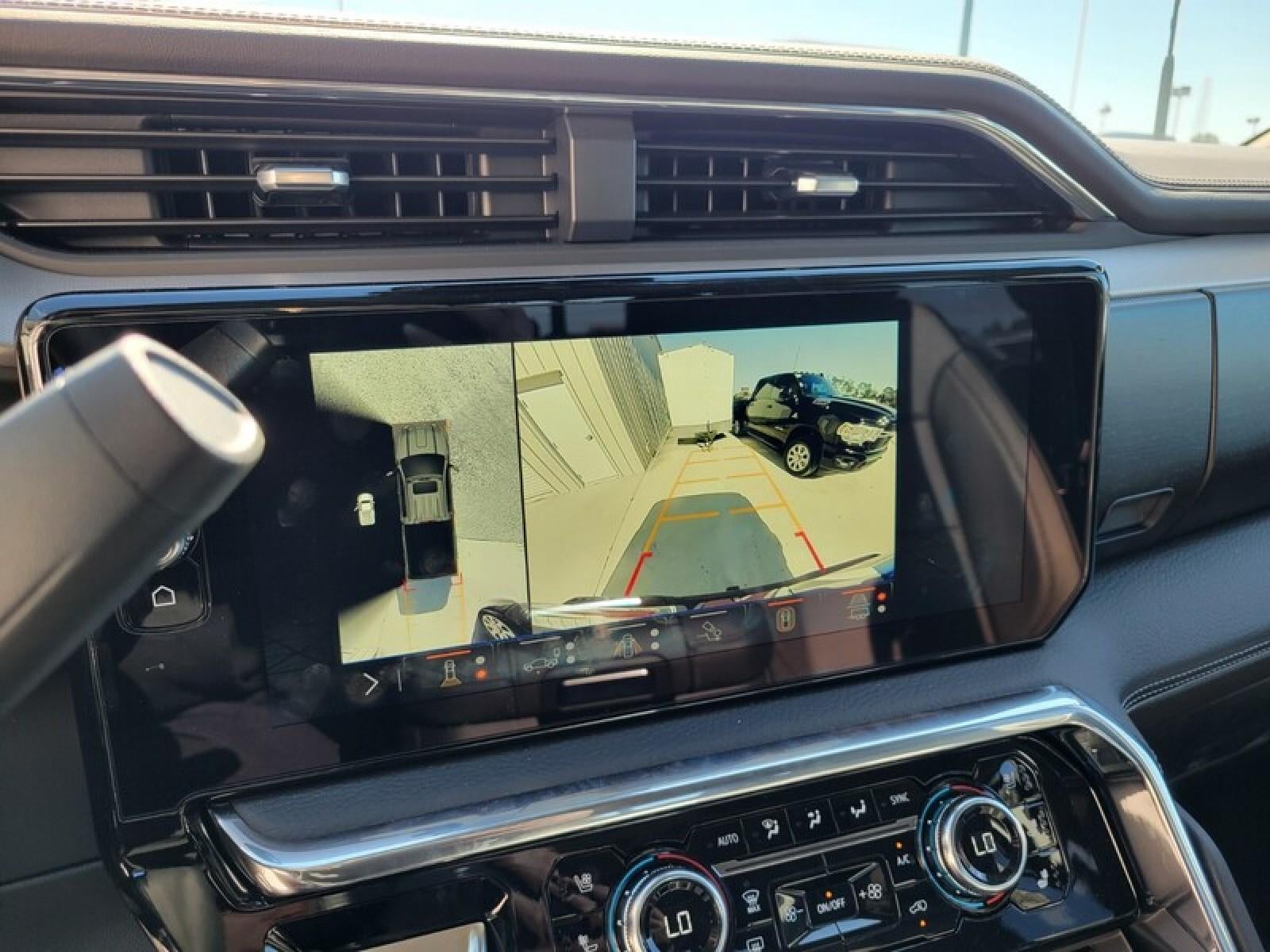 2025 GMC Sierra 3500 HD Crew Cab Standard Box 4-Wheel Drive Denali