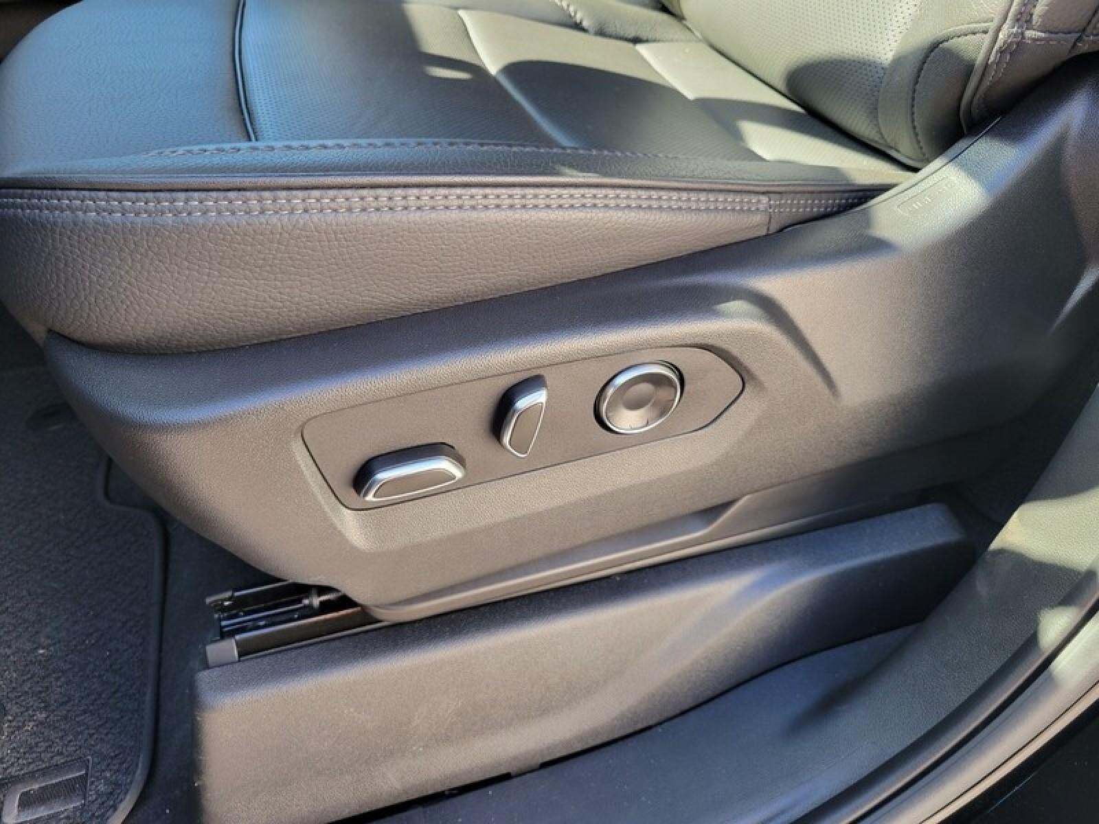 2025 GMC Sierra 3500 HD Crew Cab Standard Box 4-Wheel Drive Denali