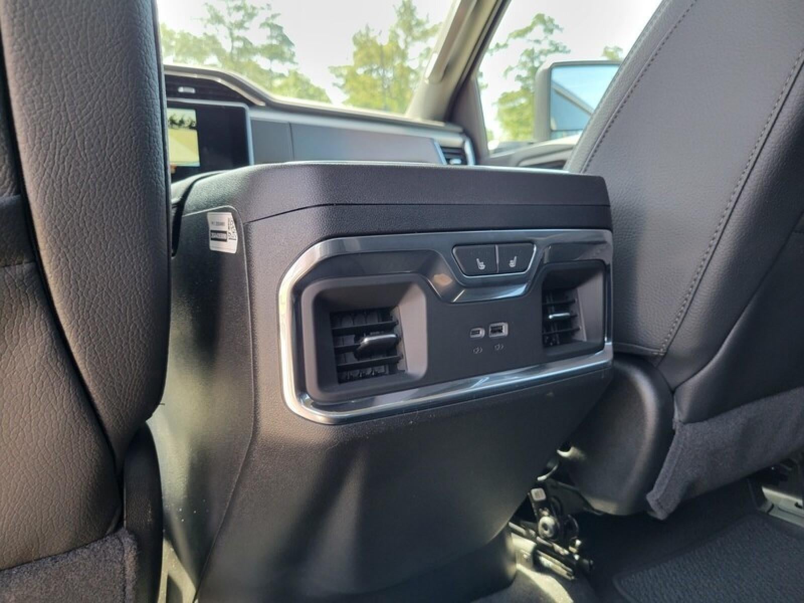 2025 GMC Sierra 3500 HD Crew Cab Standard Box 4-Wheel Drive Denali