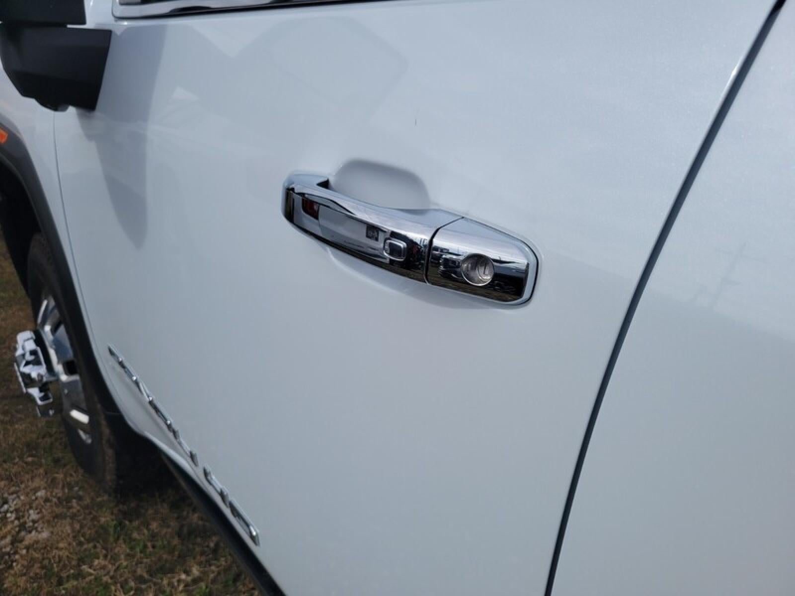 2026 GMC Sierra 3500 HD Crew Cab Long Box 4-Wheel Drive Denali