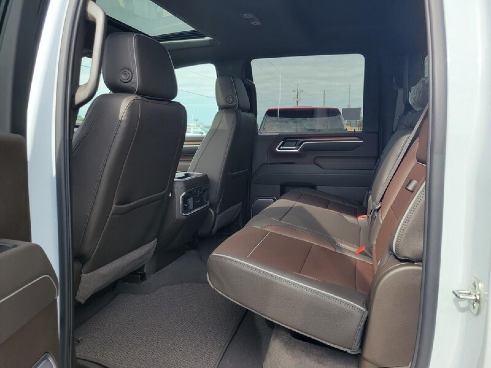 2026 GMC Sierra 3500 HD Crew Cab Long Box 4-Wheel Drive Denali