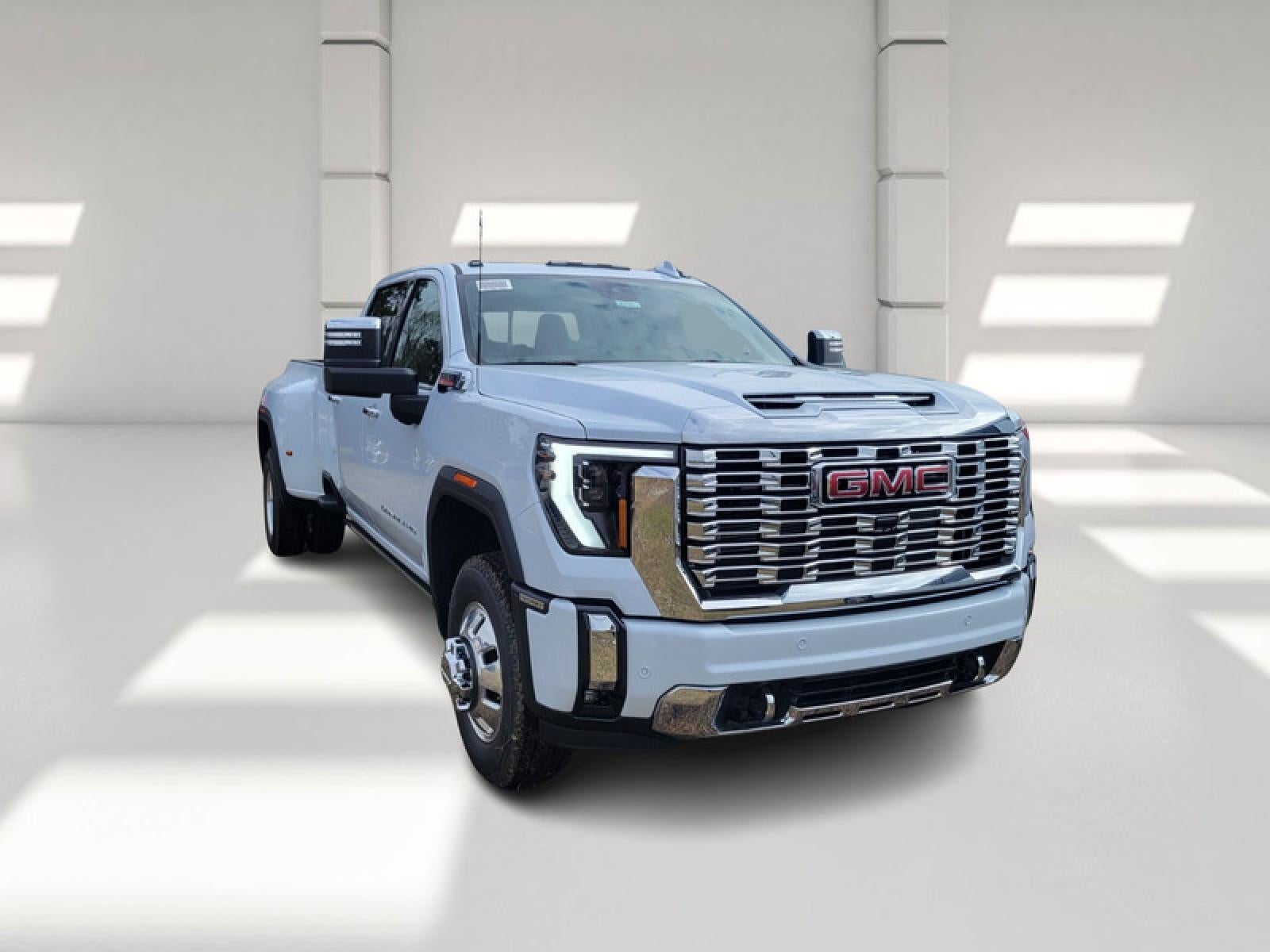 2026 GMC Sierra 3500 HD Crew Cab Long Box 4-Wheel Drive Denali
