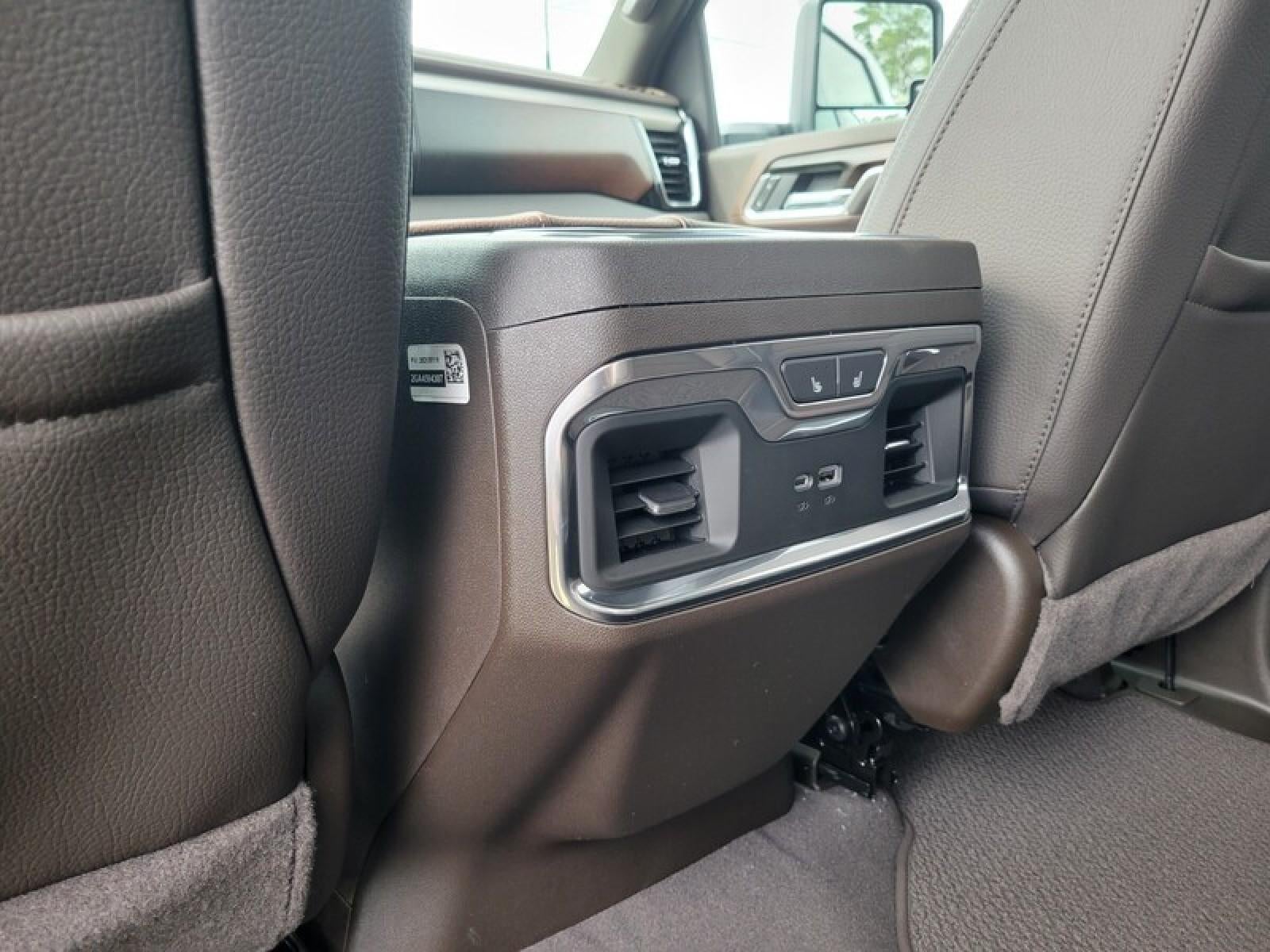 2026 GMC Sierra 3500 HD Crew Cab Long Box 4-Wheel Drive Denali