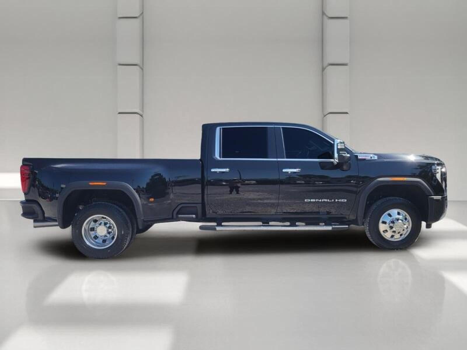 2026 GMC Sierra 3500 HD Denali DRW