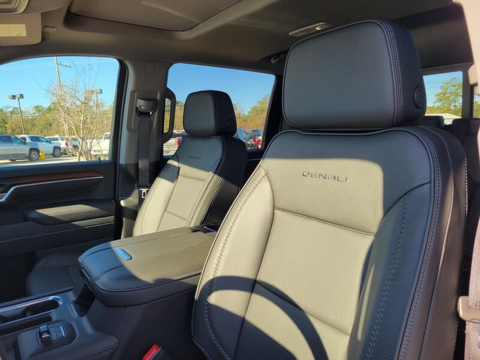 2026 GMC Sierra 3500 HD Crew Cab Long Box 4-Wheel Drive Denali