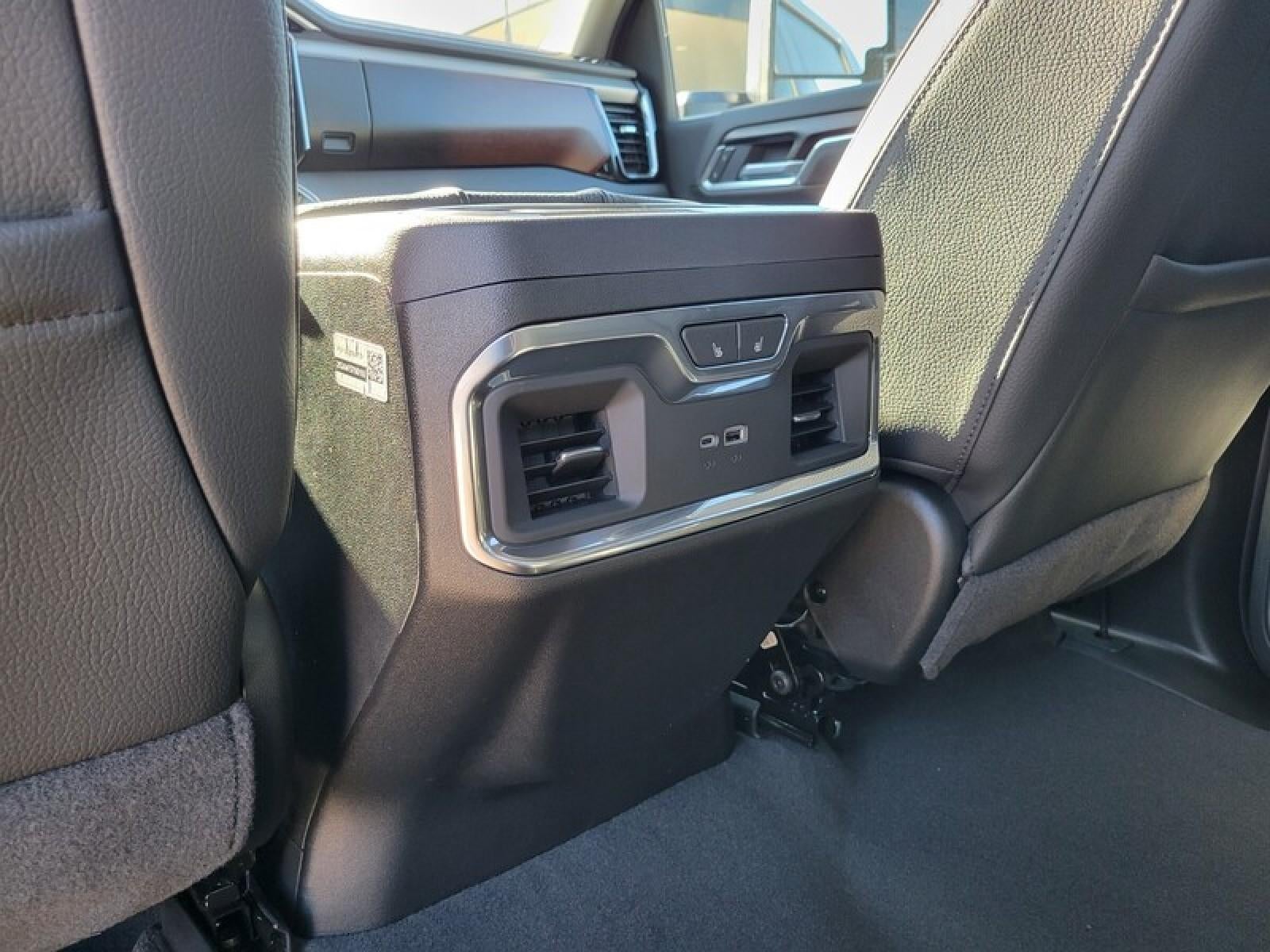 2026 GMC Sierra 3500 HD Crew Cab Long Box 4-Wheel Drive Denali