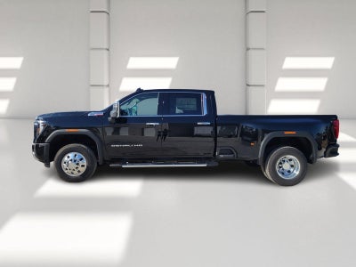 2026 GMC Sierra 3500 HD Crew Cab Long Box 4-Wheel Drive Denali
