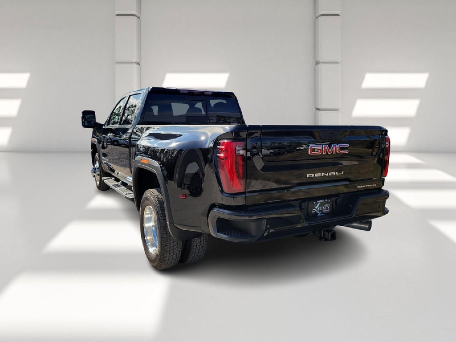 2026 GMC Sierra 3500 HD Crew Cab Long Box 4-Wheel Drive Denali