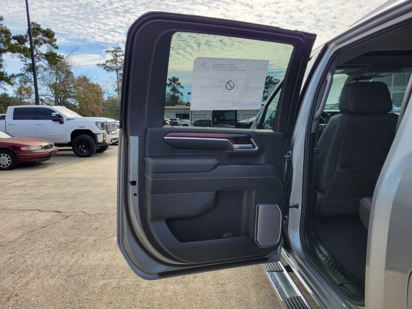 2026 GMC Sierra 3500 HD Crew Cab Long Box 4-Wheel Drive Denali