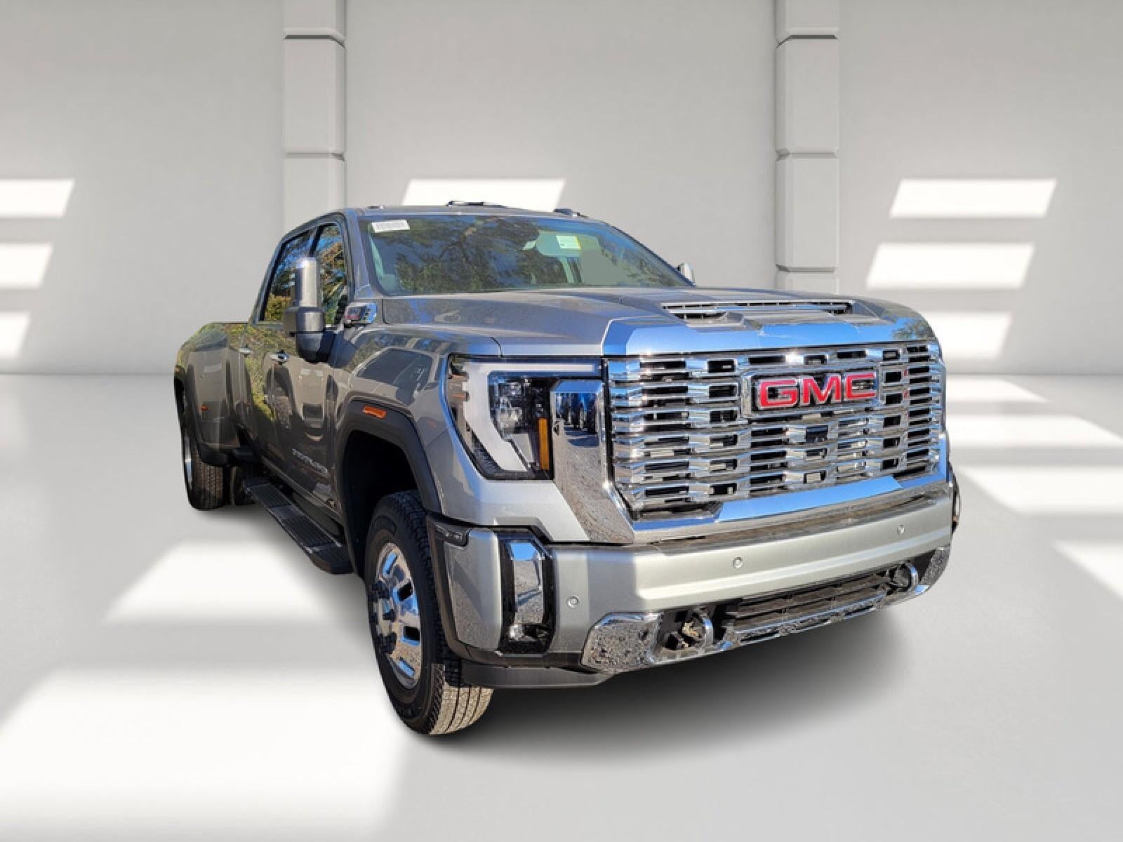 2026 GMC Sierra 3500 HD Crew Cab Long Box 4-Wheel Drive Denali