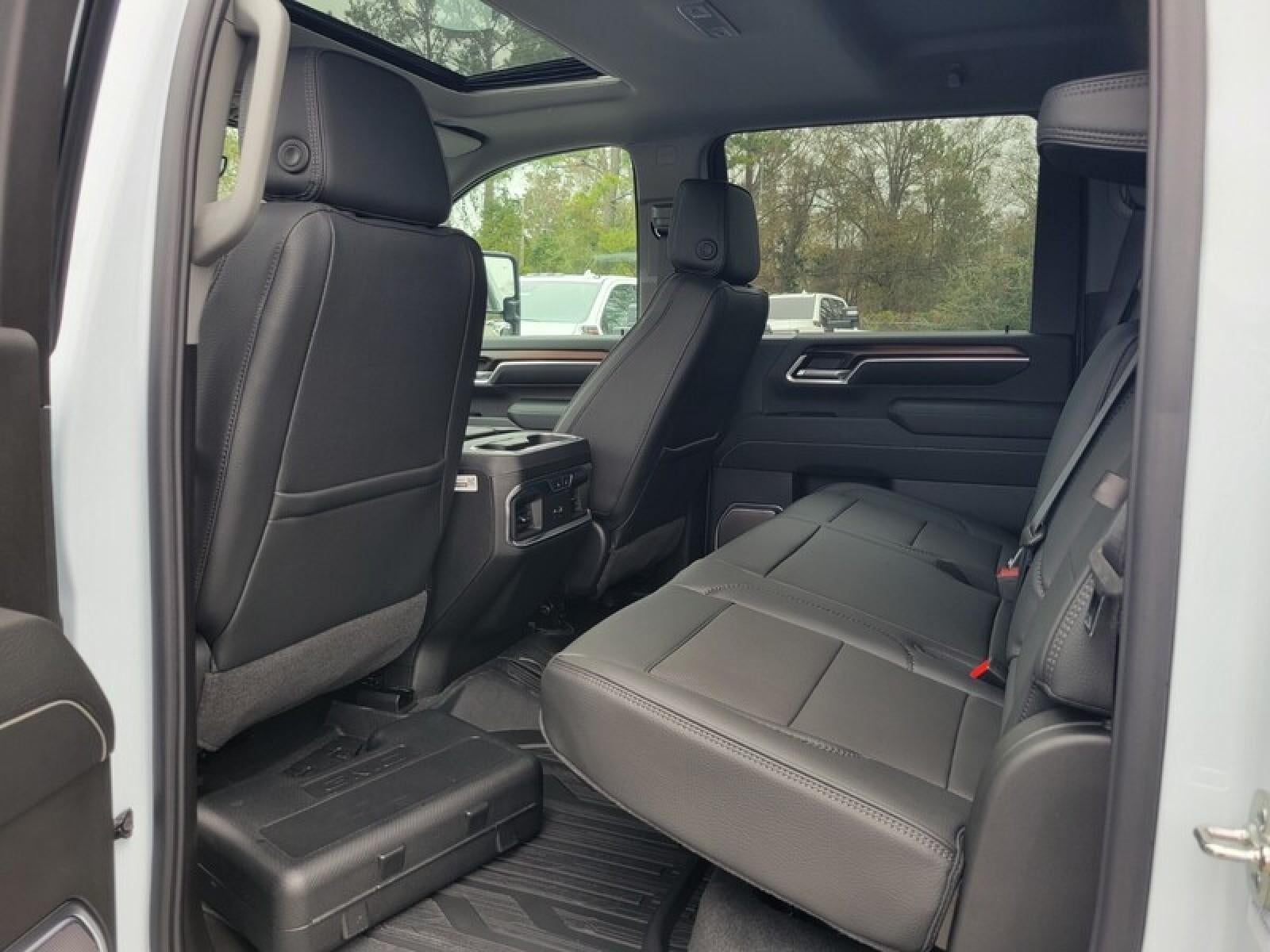 2026 GMC Sierra 3500 HD Crew Cab Long Box 4-Wheel Drive Denali