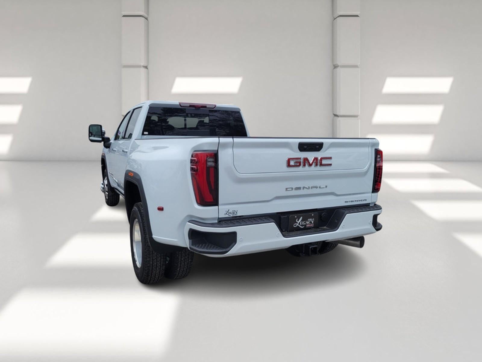 2026 GMC Sierra 3500 HD Crew Cab Long Box 4-Wheel Drive Denali