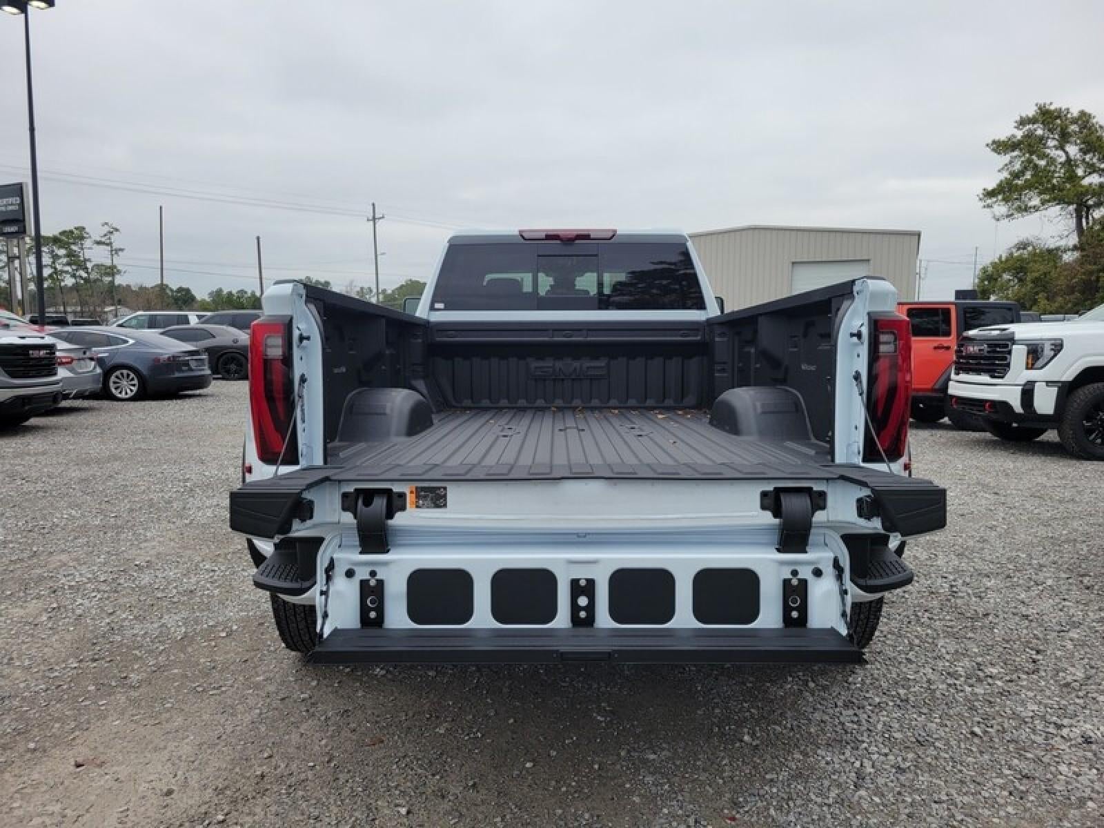 2026 GMC Sierra 3500 HD Crew Cab Long Box 4-Wheel Drive Denali