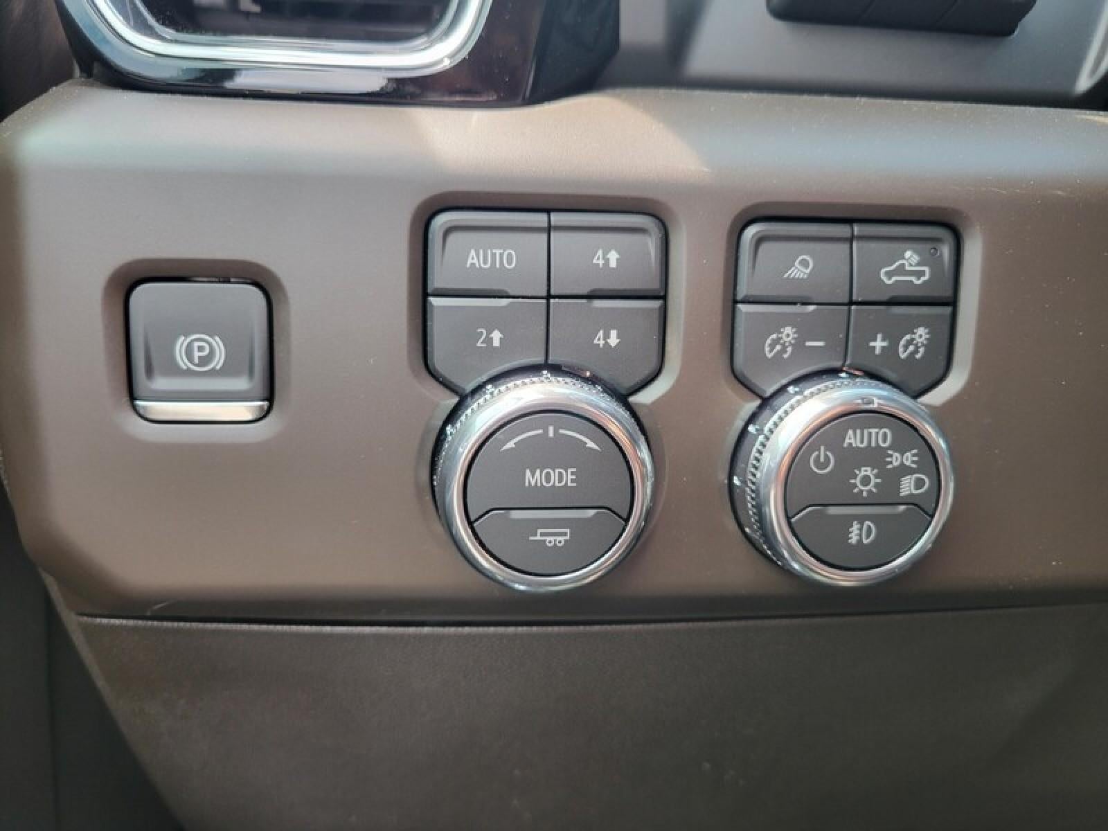 2026 GMC Sierra 3500 HD Crew Cab Long Box 4-Wheel Drive Denali