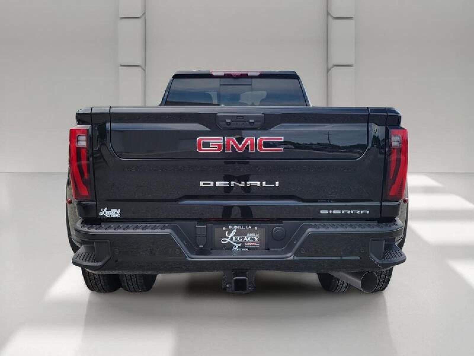 2026 GMC Sierra 3500 HD Crew Cab Long Box 4-Wheel Drive Denali