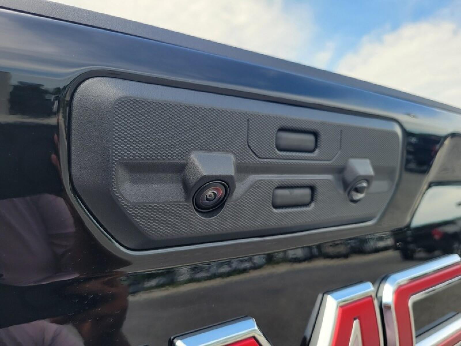2026 GMC Sierra 3500 HD Crew Cab Long Box 4-Wheel Drive Denali