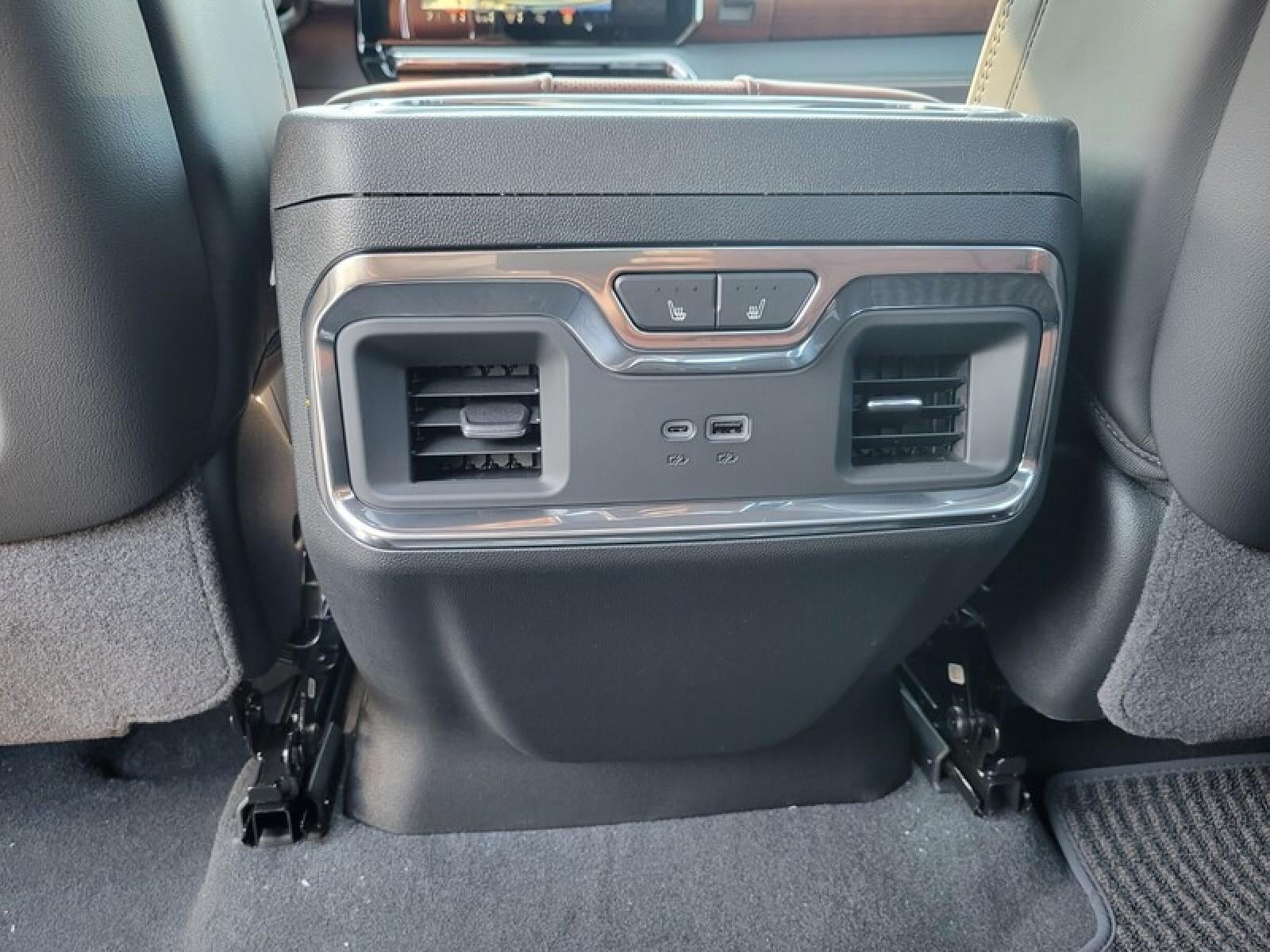 2026 GMC Sierra 2500 HD Crew Cab Standard Box 4-Wheel Drive Denali Ultimate