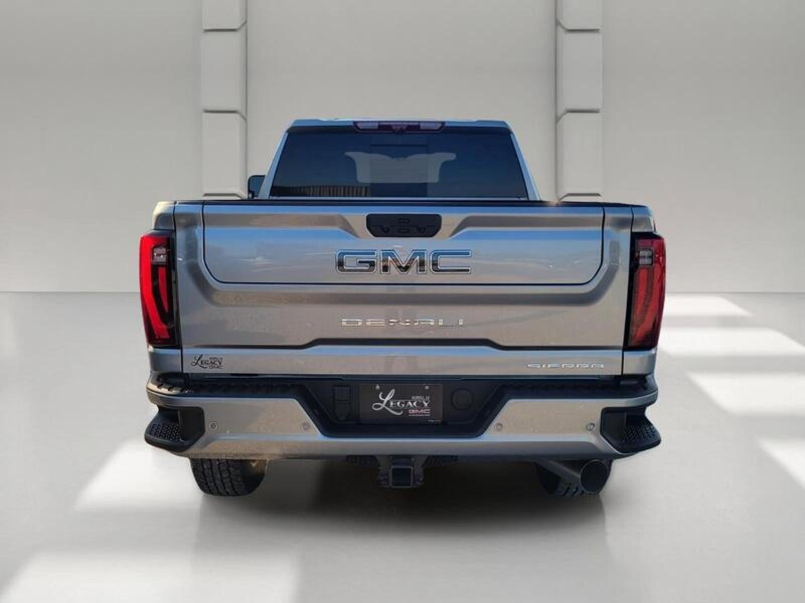2026 GMC Sierra 2500 HD Crew Cab Standard Box 4-Wheel Drive Denali Ultimate