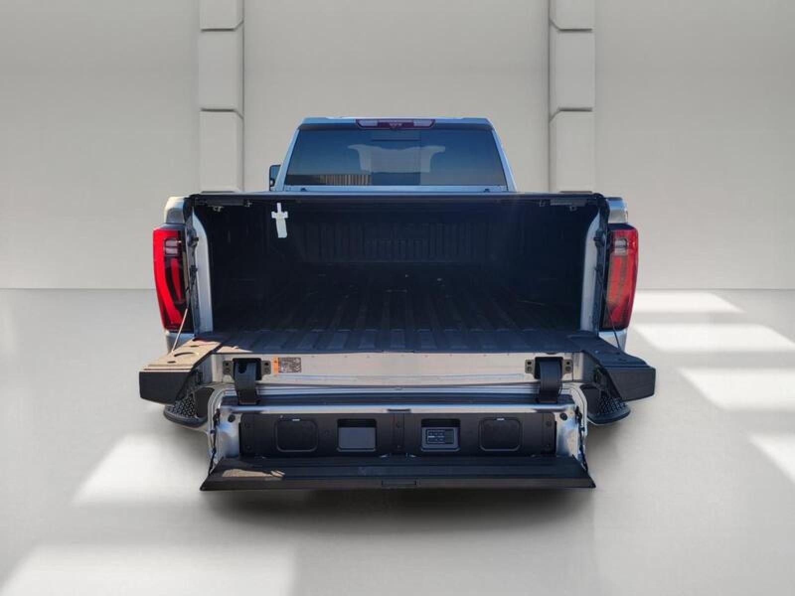 2026 GMC Sierra 2500 HD Crew Cab Standard Box 4-Wheel Drive Denali Ultimate