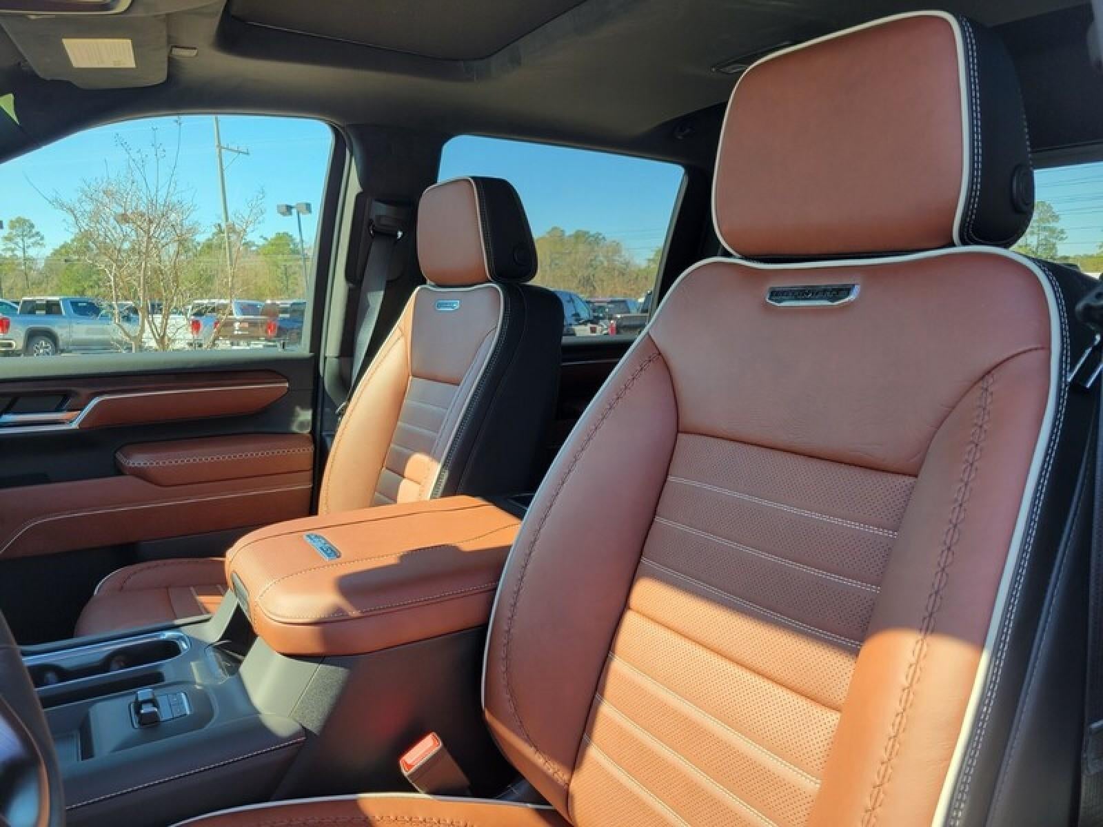 2026 GMC Sierra 2500 HD Crew Cab Standard Box 4-Wheel Drive Denali Ultimate