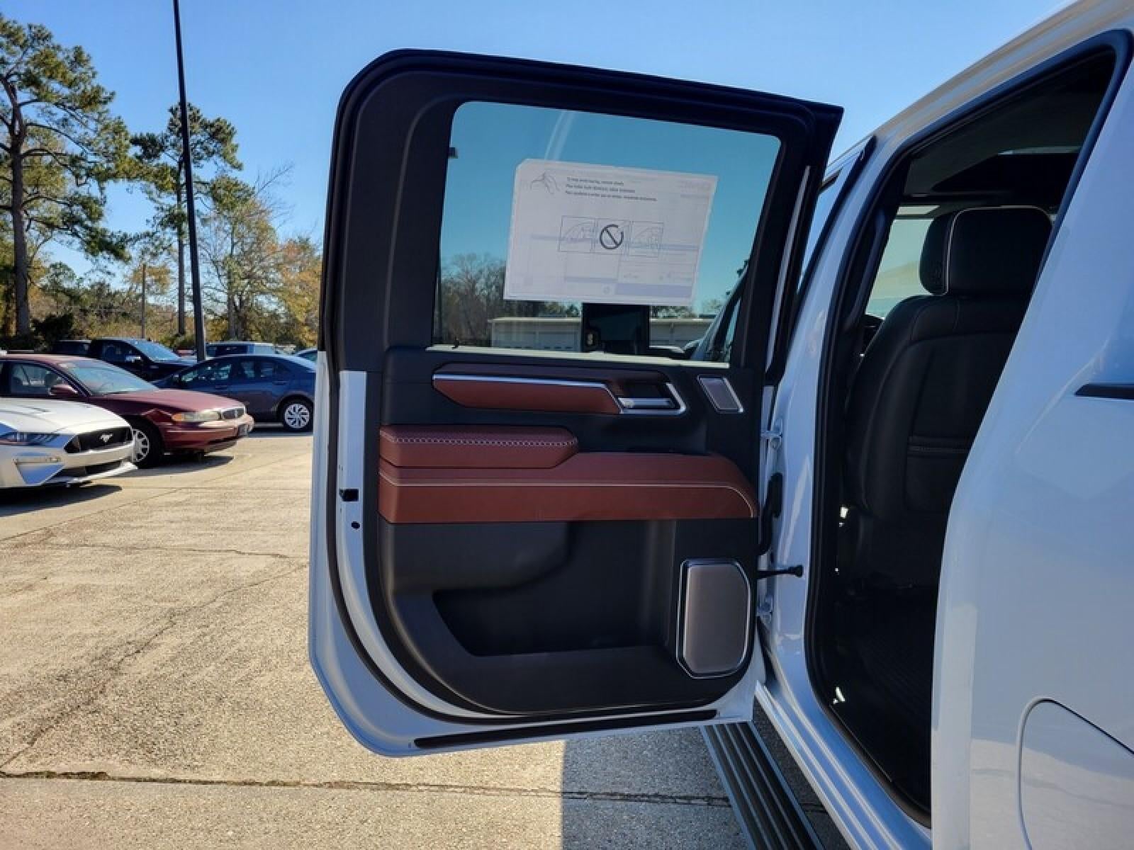 2026 GMC Sierra 2500 HD Crew Cab Standard Box 4-Wheel Drive Denali Ultimate