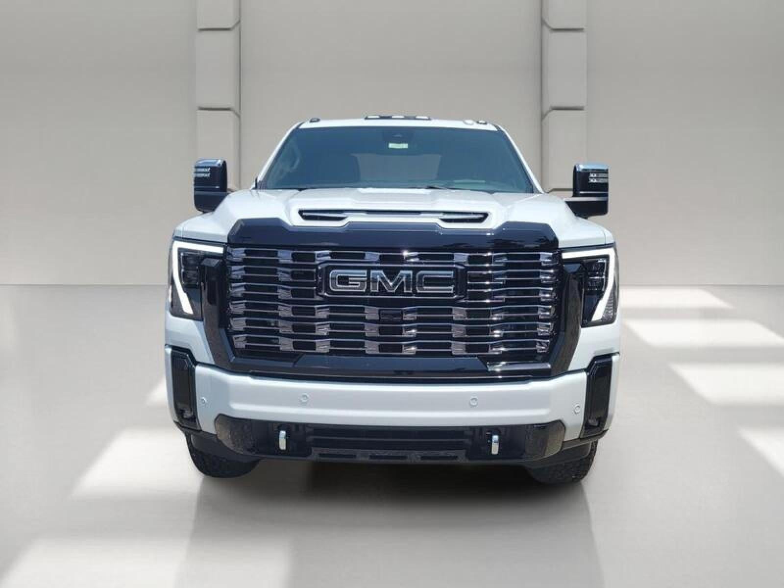 2026 GMC Sierra 2500 HD Crew Cab Standard Box 4-Wheel Drive Denali Ultimate