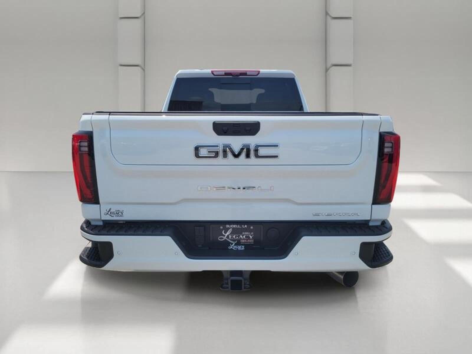 2026 GMC Sierra 2500 HD Crew Cab Standard Box 4-Wheel Drive Denali Ultimate
