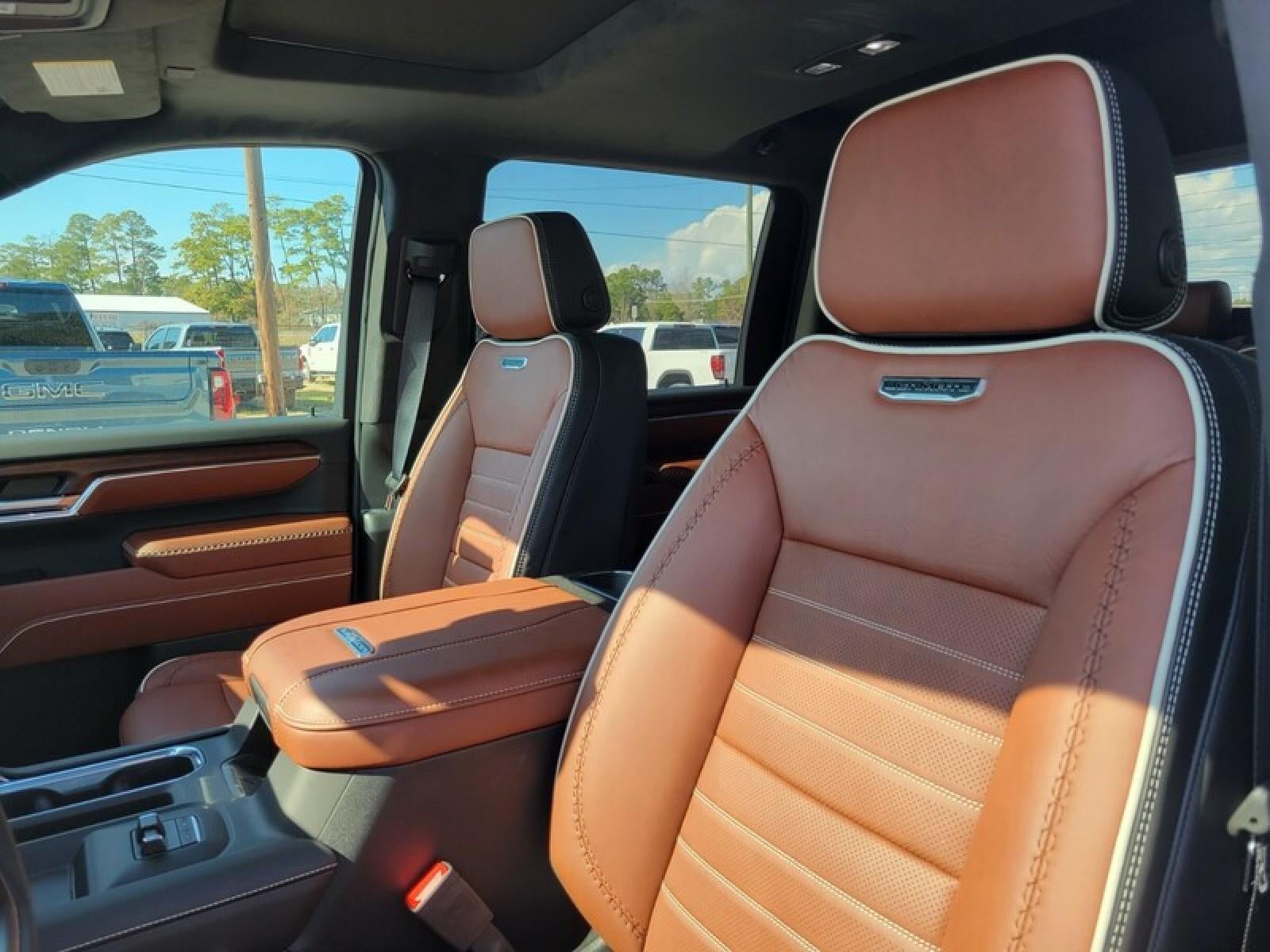 2026 GMC Sierra 2500 HD Crew Cab Standard Box 4-Wheel Drive Denali Ultimate