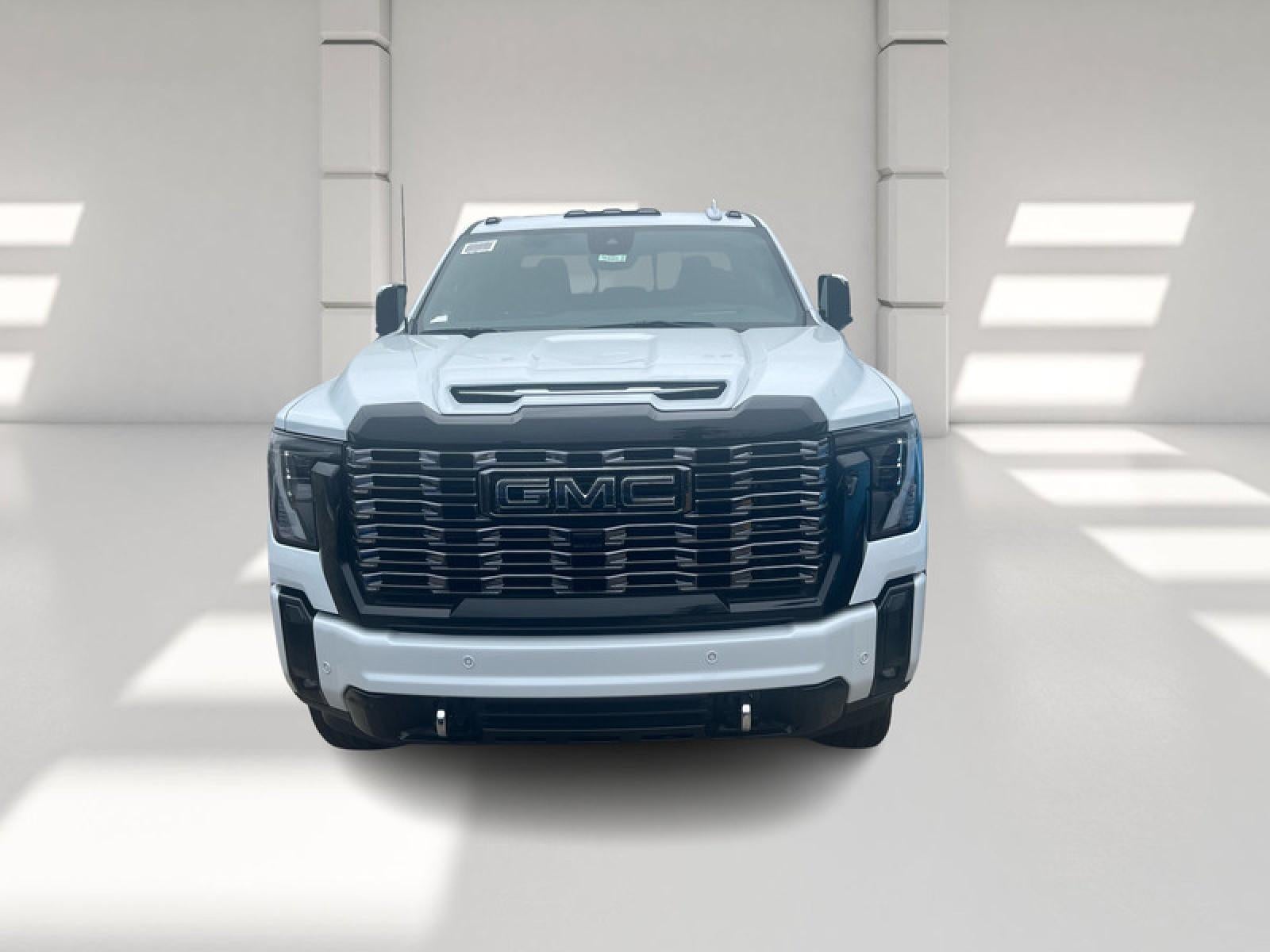 2026 GMC Sierra 2500 HD Crew Cab Standard Box 4-Wheel Drive Denali Ultimate