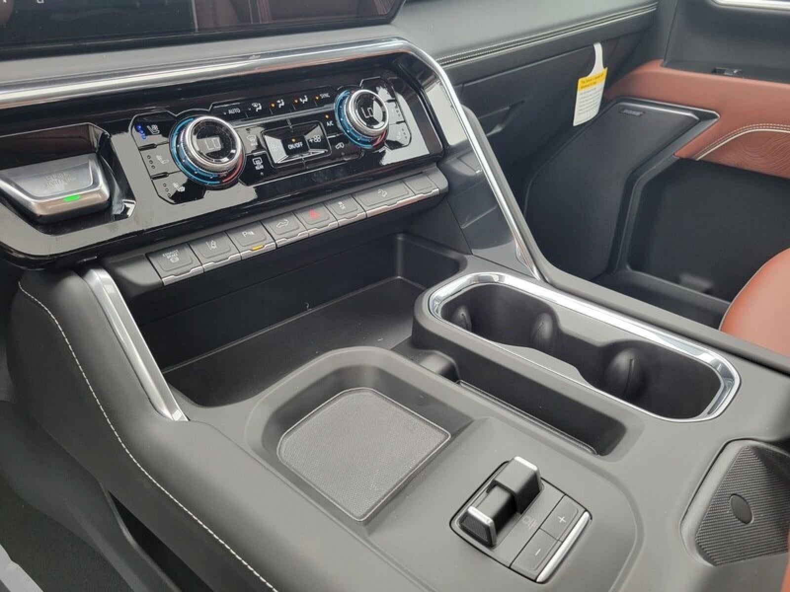 2026 GMC Sierra 2500 HD Crew Cab Standard Box 4-Wheel Drive Denali Ultimate