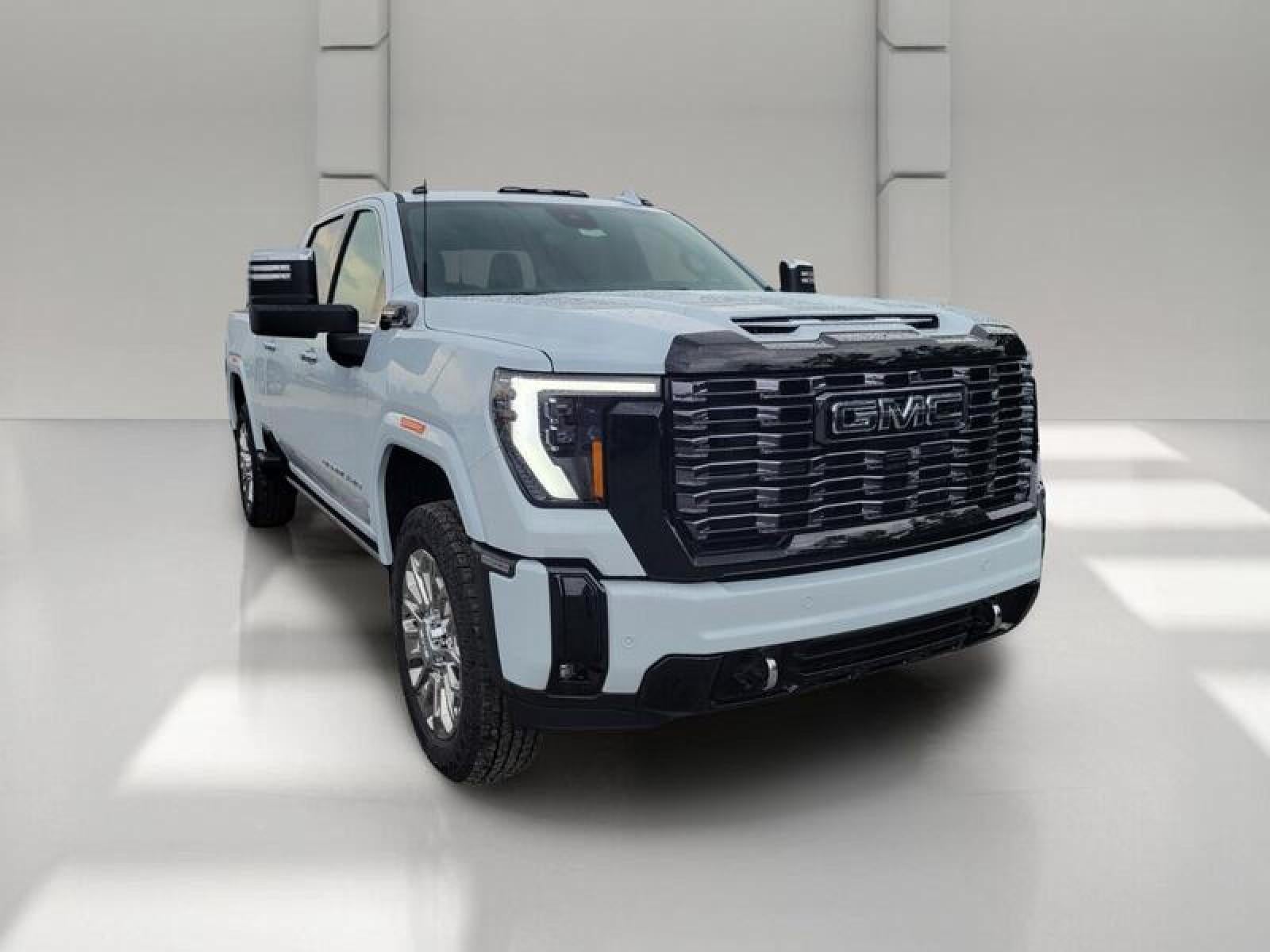 2026 GMC Sierra 2500 HD Crew Cab Standard Box 4-Wheel Drive Denali Ultimate