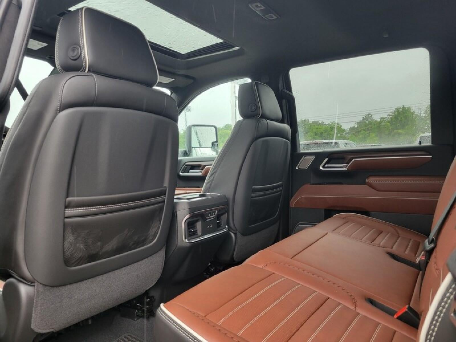 2026 GMC Sierra 2500 HD Crew Cab Standard Box 4-Wheel Drive Denali Ultimate