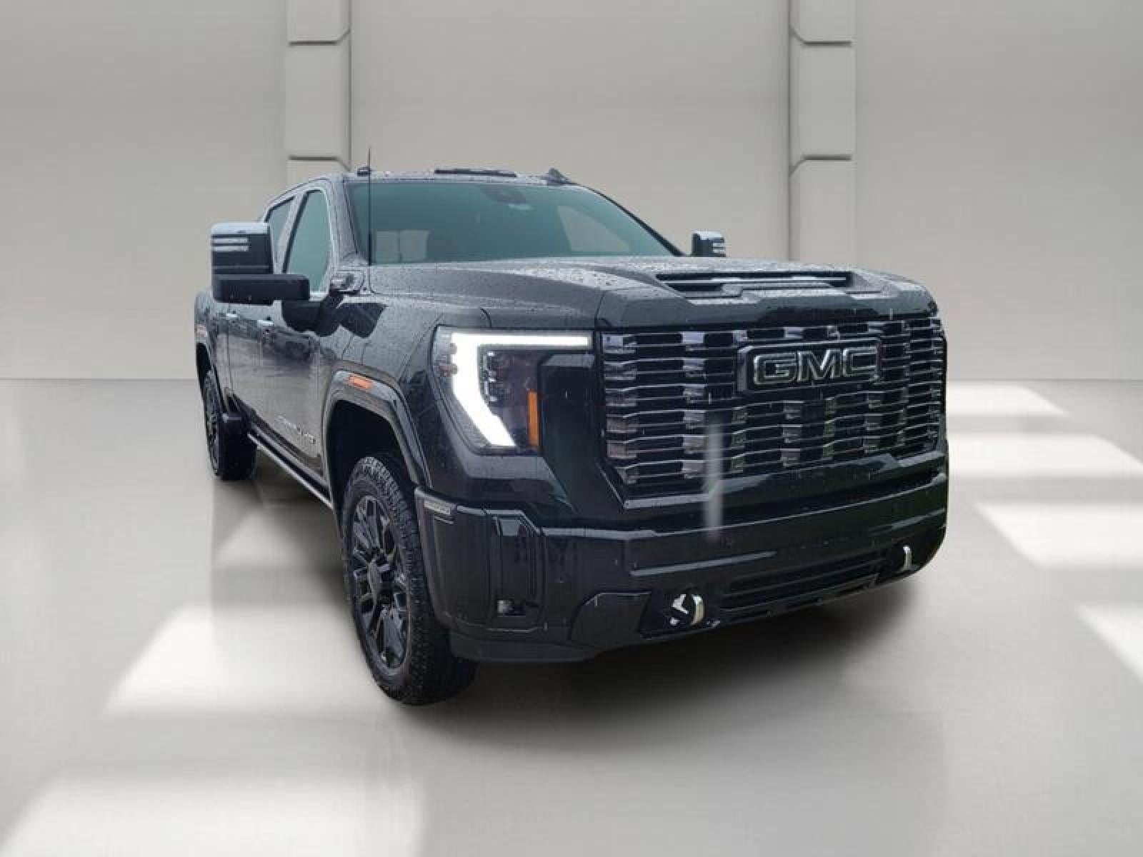 2026 GMC Sierra 2500 HD Crew Cab Standard Box 4-Wheel Drive Denali Ultimate