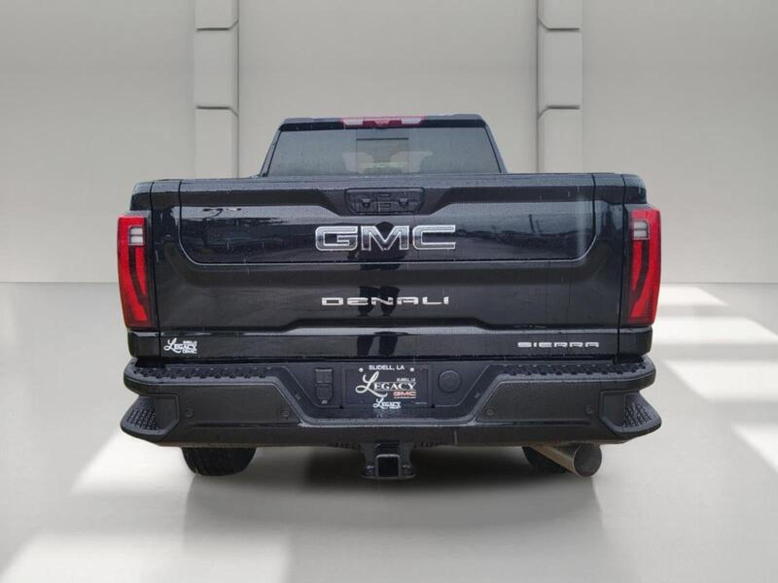 2026 GMC Sierra 2500 HD Crew Cab Standard Box 4-Wheel Drive Denali Ultimate