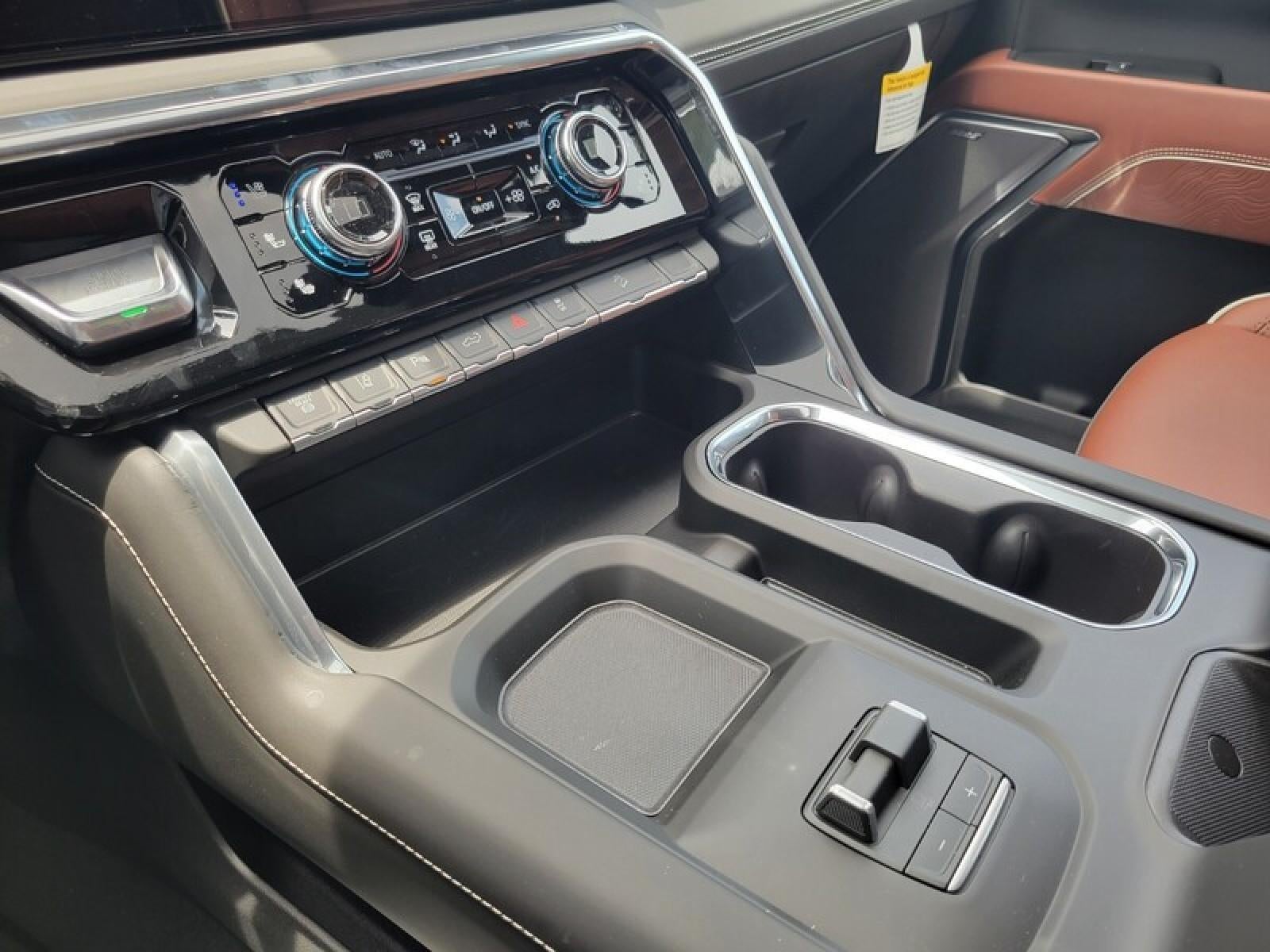 2026 GMC Sierra 2500 HD Crew Cab Standard Box 4-Wheel Drive Denali Ultimate