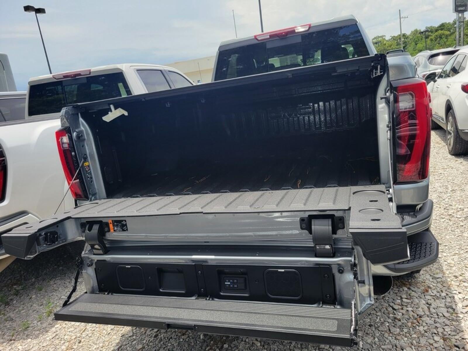 2026 GMC Sierra 2500 HD Crew Cab Standard Box 4-Wheel Drive Denali Ultimate
