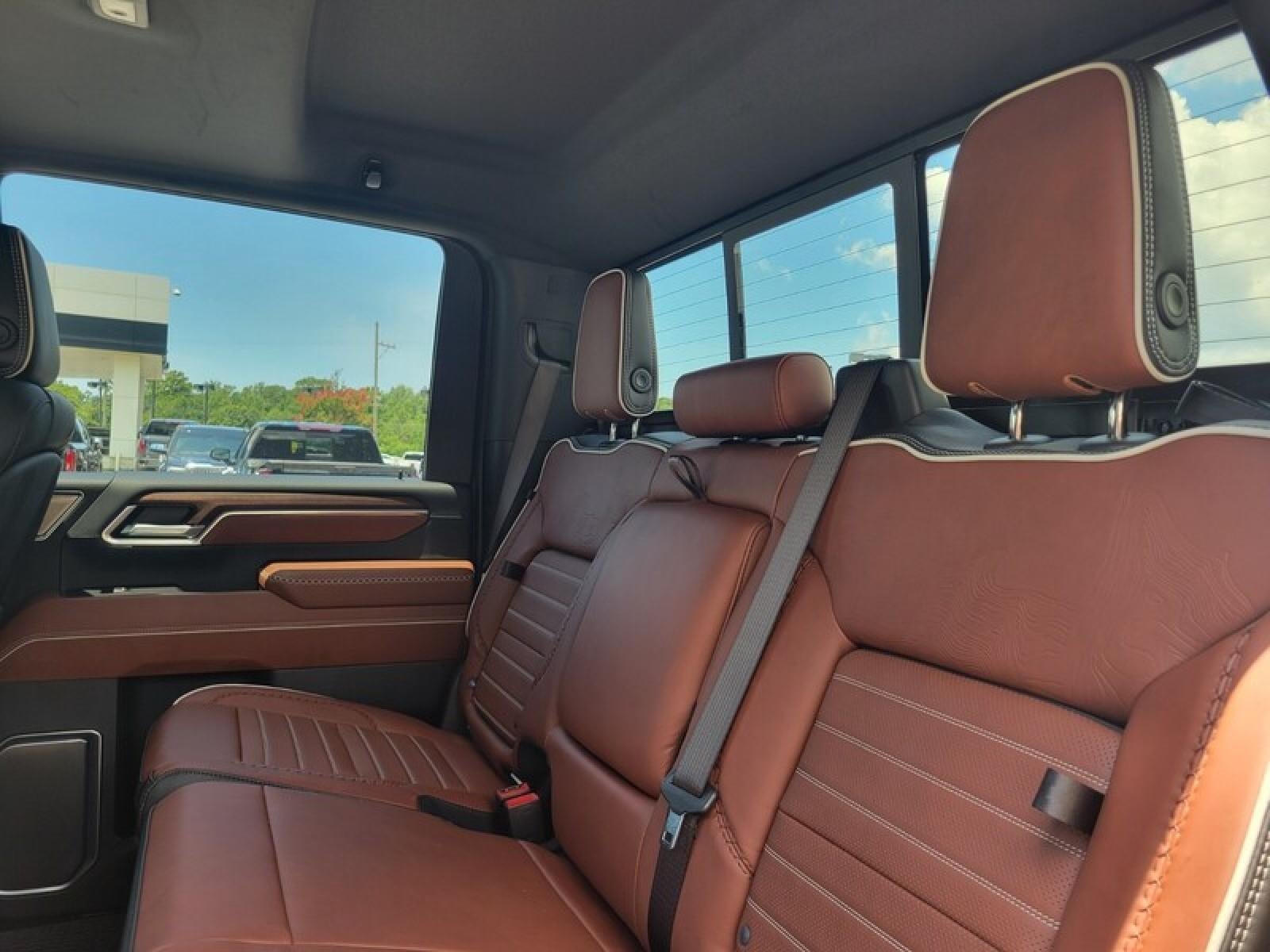 2026 GMC Sierra 2500 HD Crew Cab Standard Box 4-Wheel Drive Denali Ultimate
