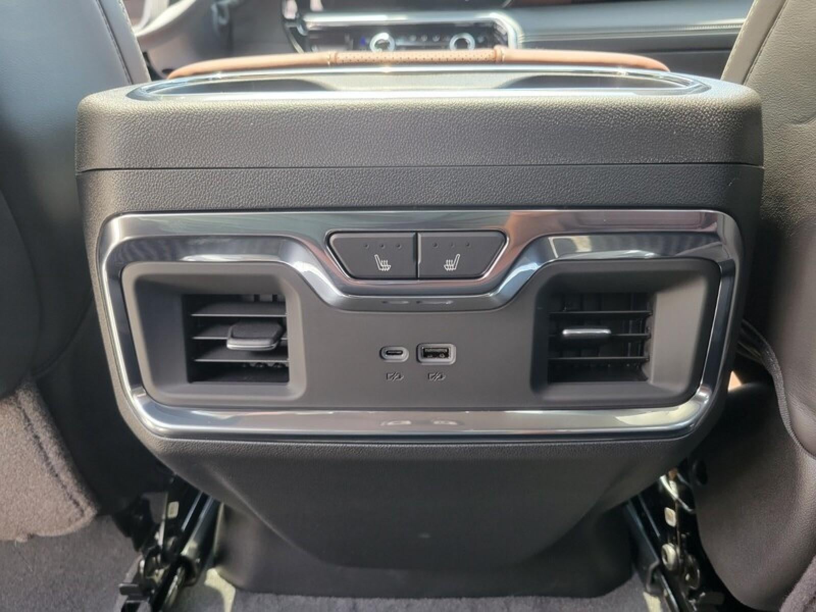 2026 GMC Sierra 2500 HD Crew Cab Standard Box 4-Wheel Drive Denali Ultimate