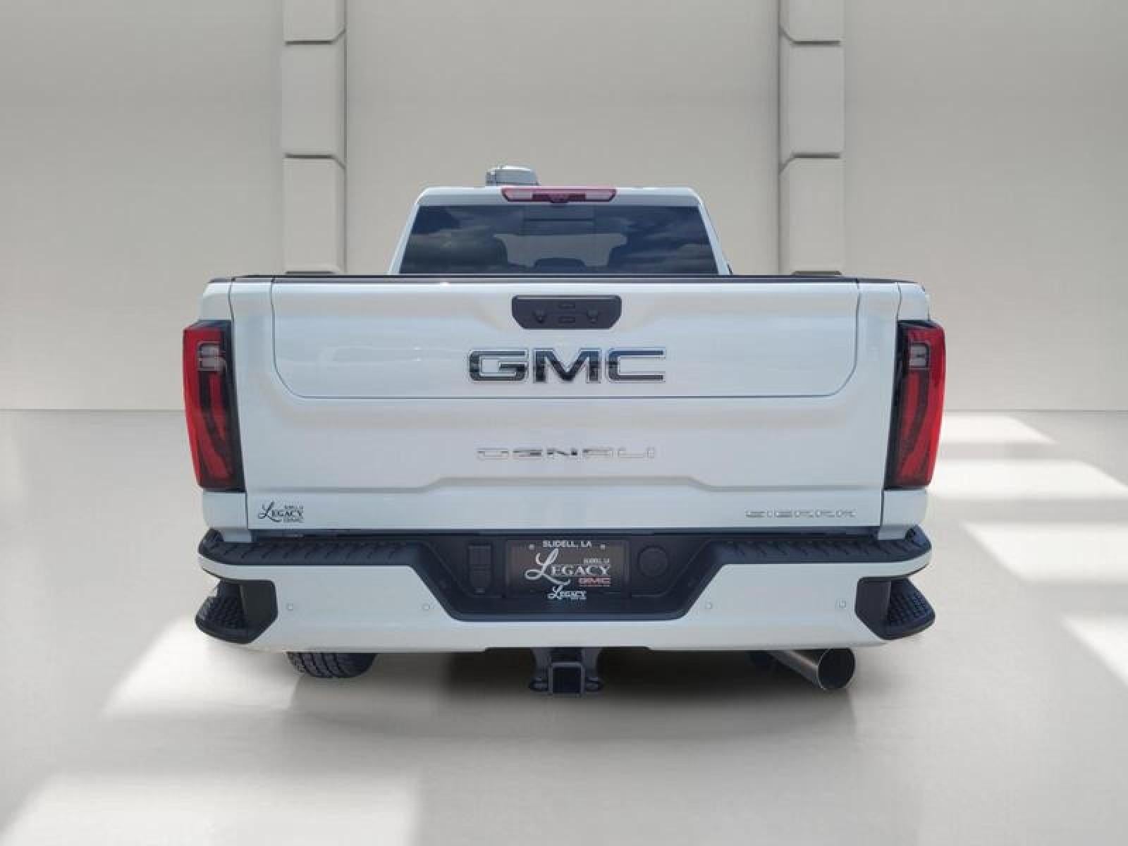 2026 GMC Sierra 2500 HD Crew Cab Standard Box 4-Wheel Drive Denali Ultimate