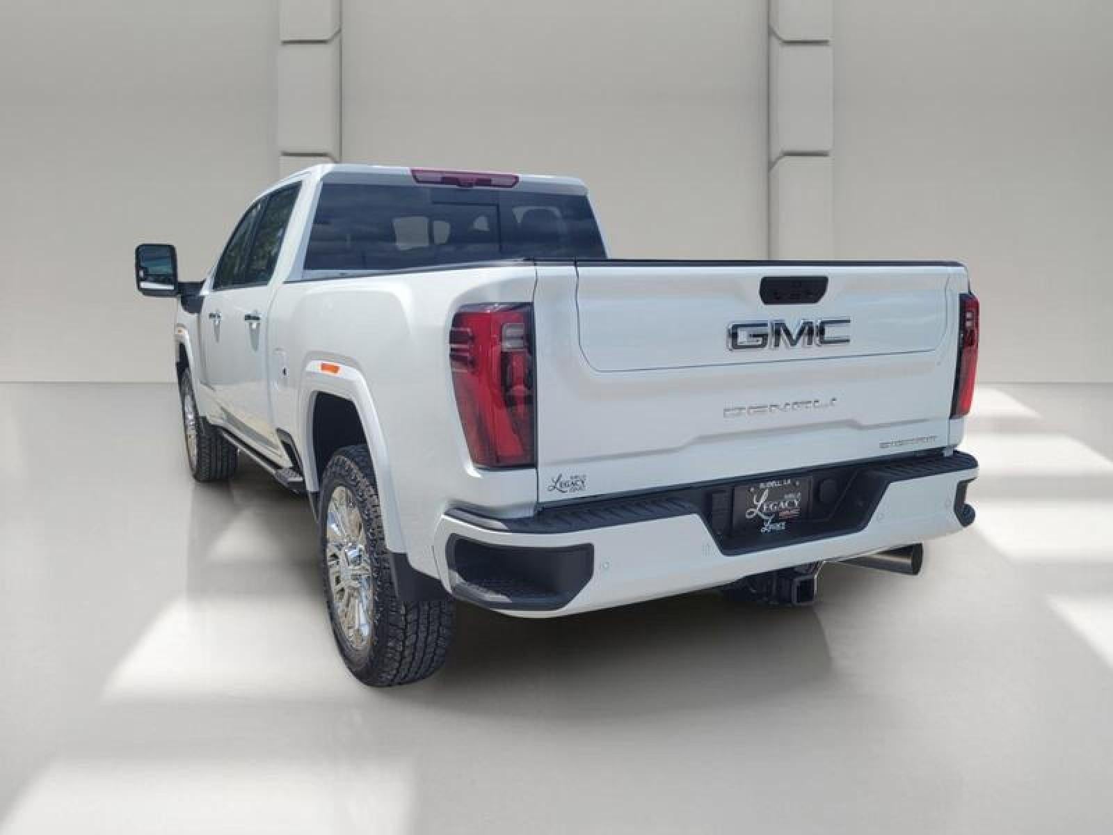 2026 GMC Sierra 2500 HD Crew Cab Standard Box 4-Wheel Drive Denali Ultimate