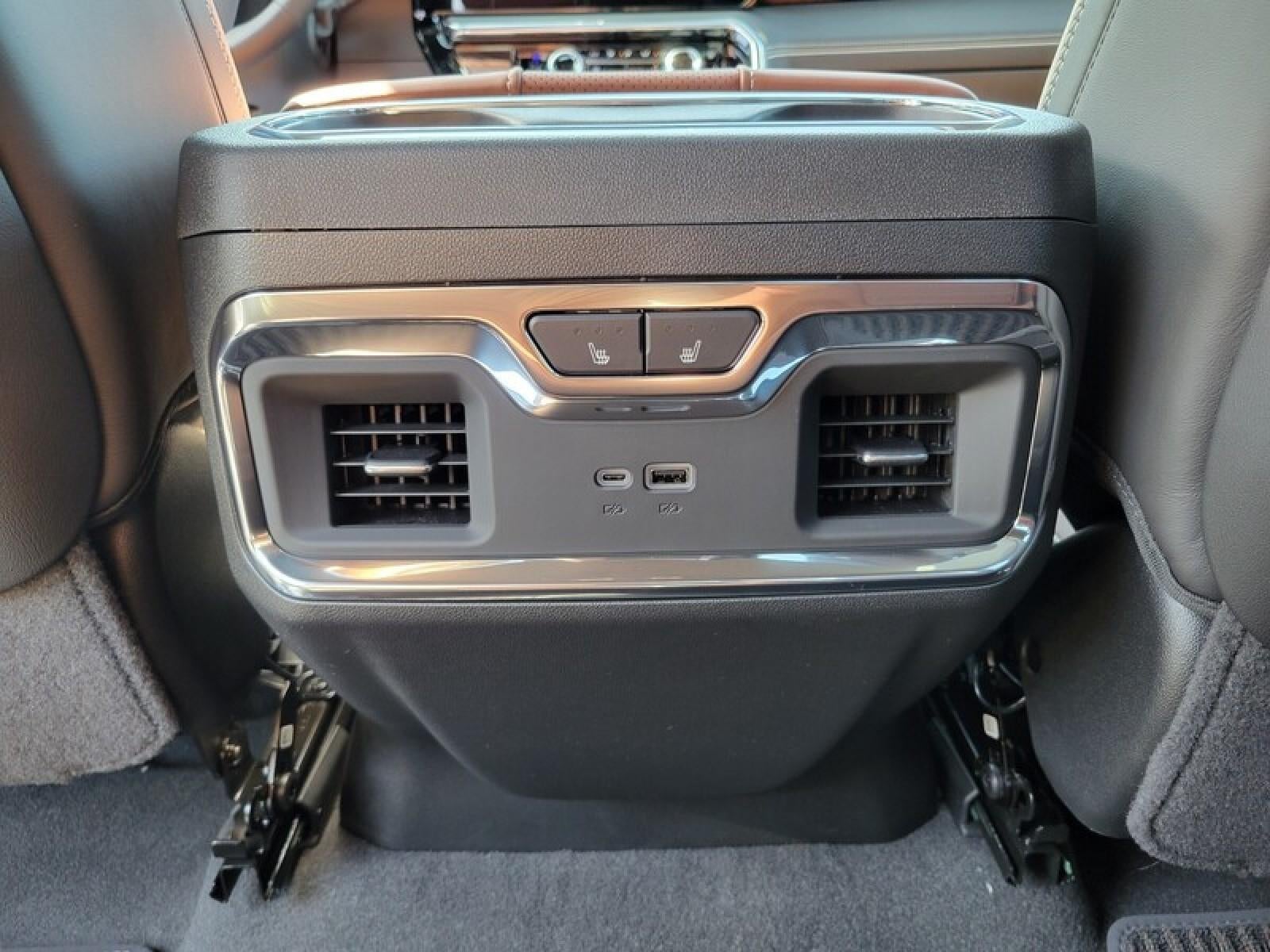 2026 GMC Sierra 2500 HD Crew Cab Standard Box 4-Wheel Drive Denali Ultimate