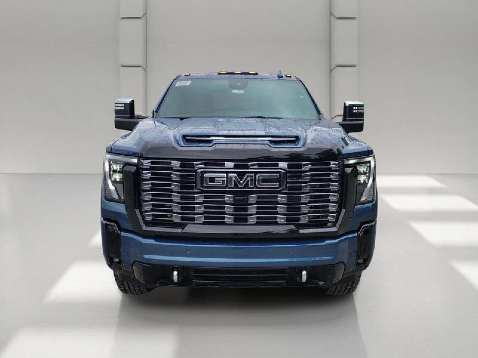 2026 GMC Sierra 2500 HD Crew Cab Standard Box 4-Wheel Drive Denali Ultimate