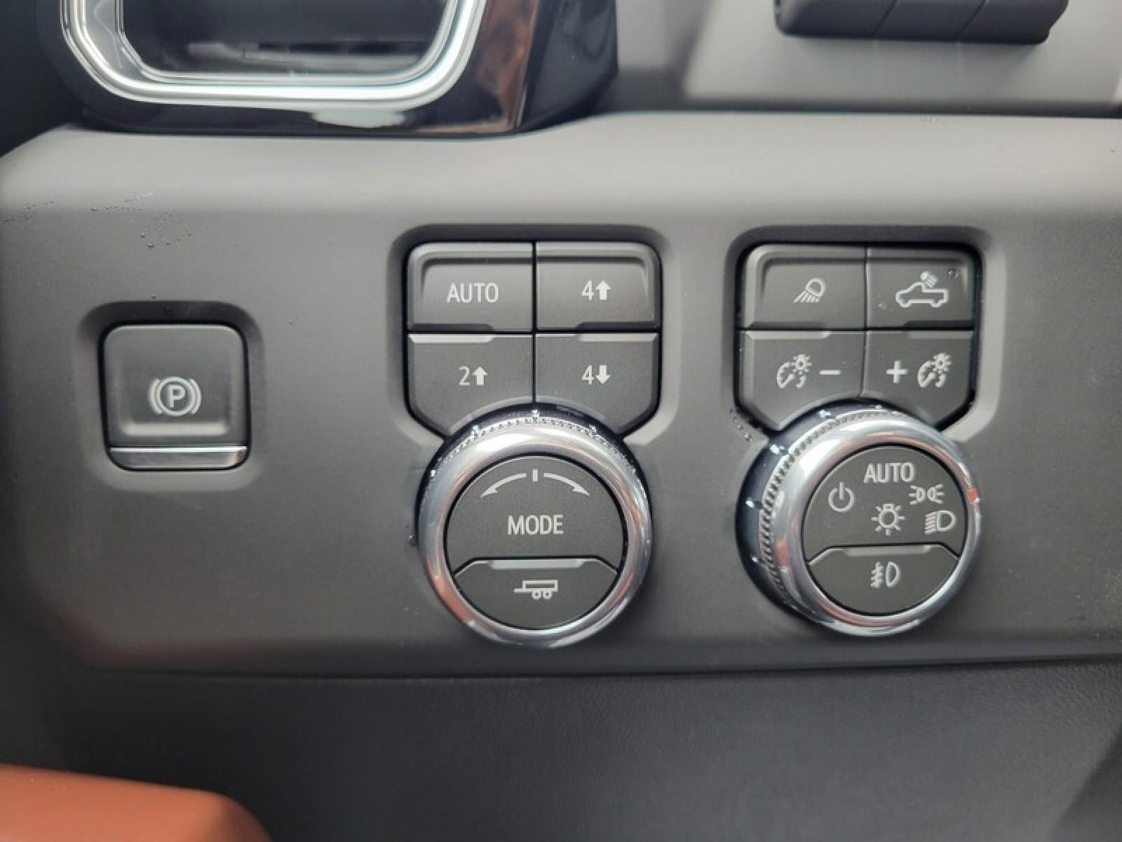 2026 GMC Sierra 2500 HD Crew Cab Standard Box 4-Wheel Drive Denali Ultimate