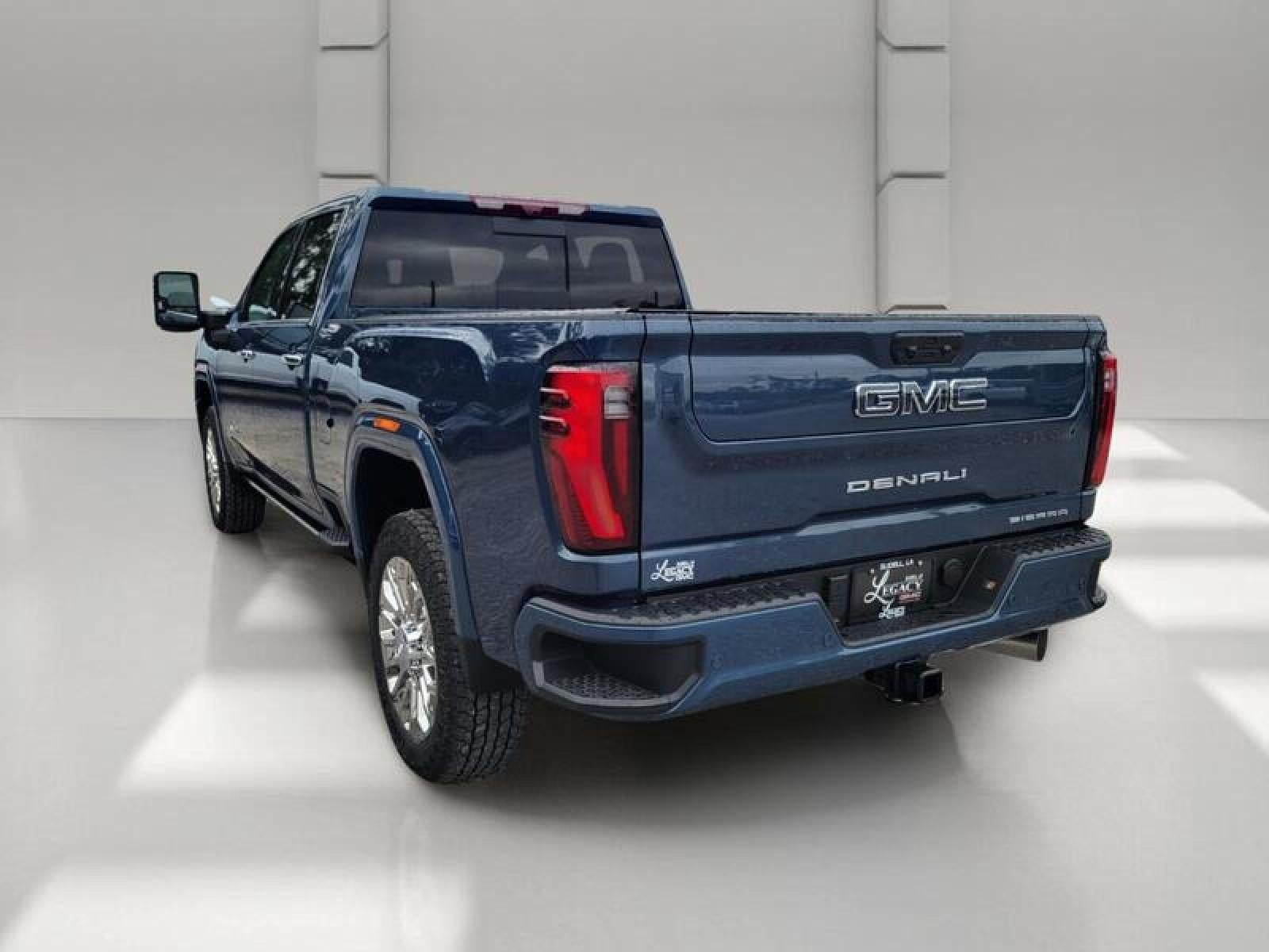 2026 GMC Sierra 2500 HD Crew Cab Standard Box 4-Wheel Drive Denali Ultimate
