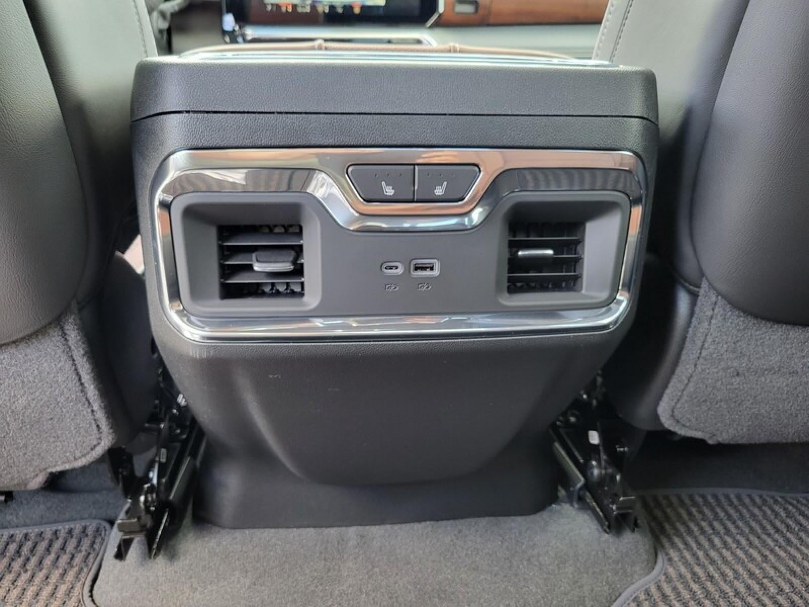 2026 GMC Sierra 2500 HD Crew Cab Standard Box 4-Wheel Drive Denali Ultimate