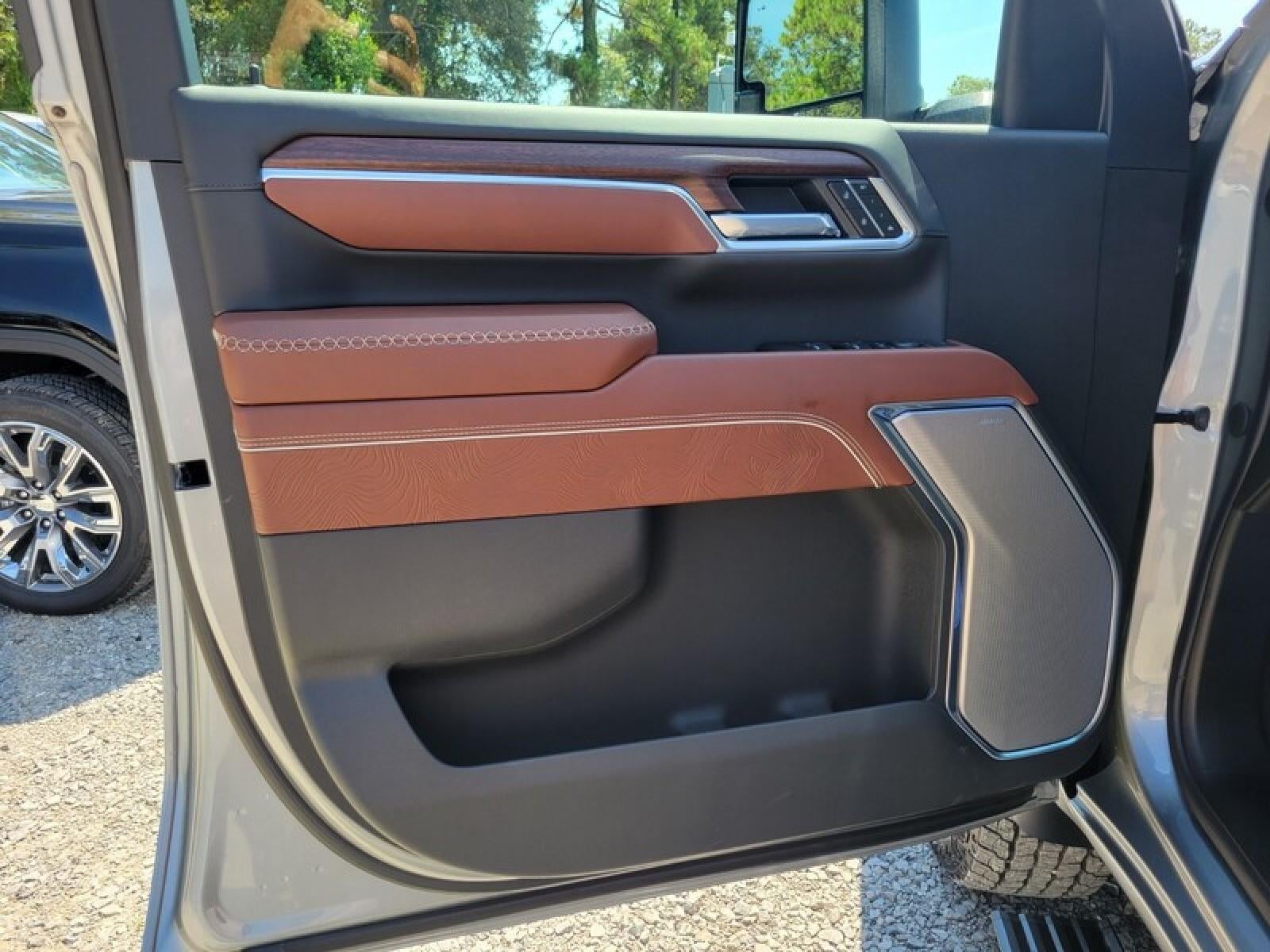 2026 GMC Sierra 2500 HD Crew Cab Standard Box 4-Wheel Drive Denali Ultimate