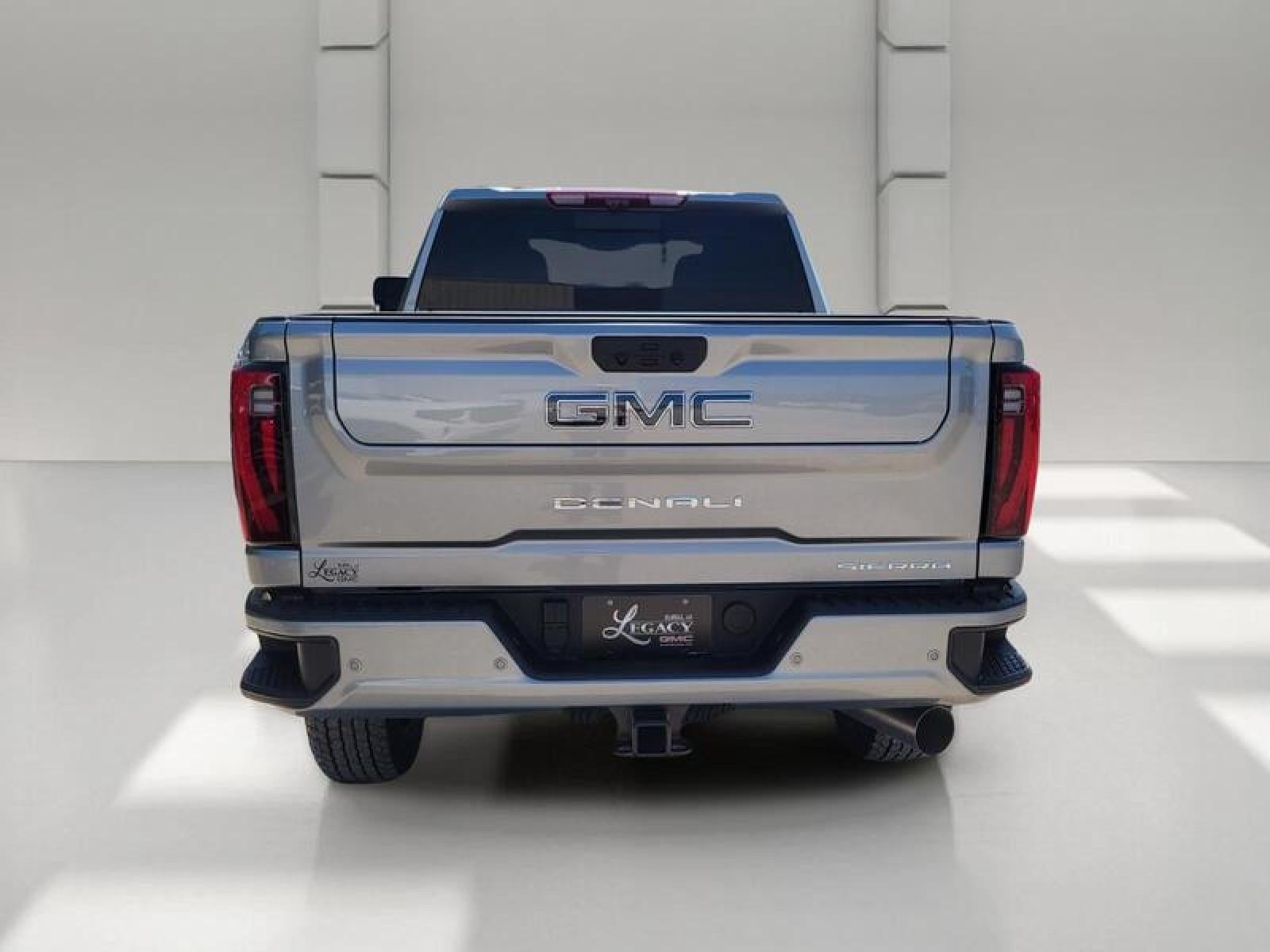 2026 GMC Sierra 2500 HD Crew Cab Standard Box 4-Wheel Drive Denali Ultimate